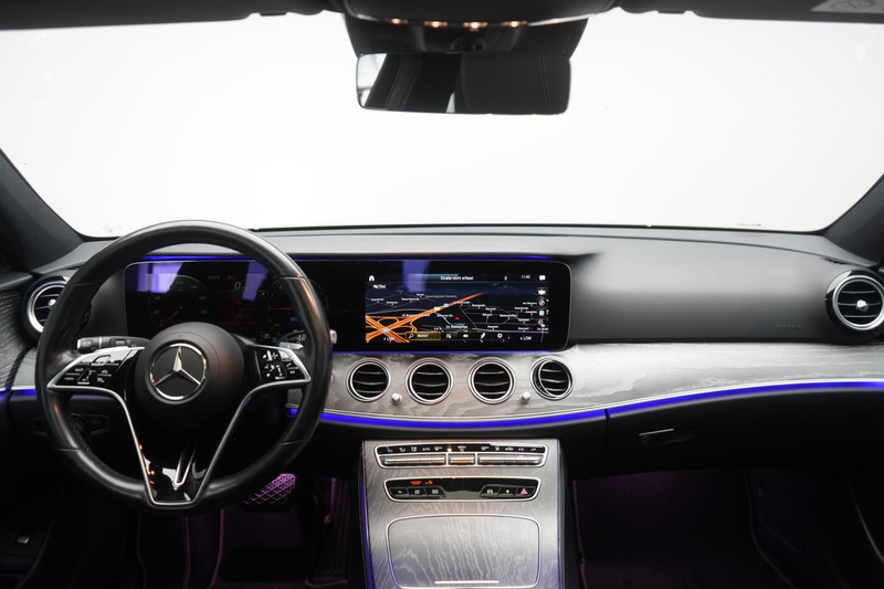 Mercedes-Benz E 300 de T 9G-Tronic AMG Distronic/Burmester/Pan — photo 14