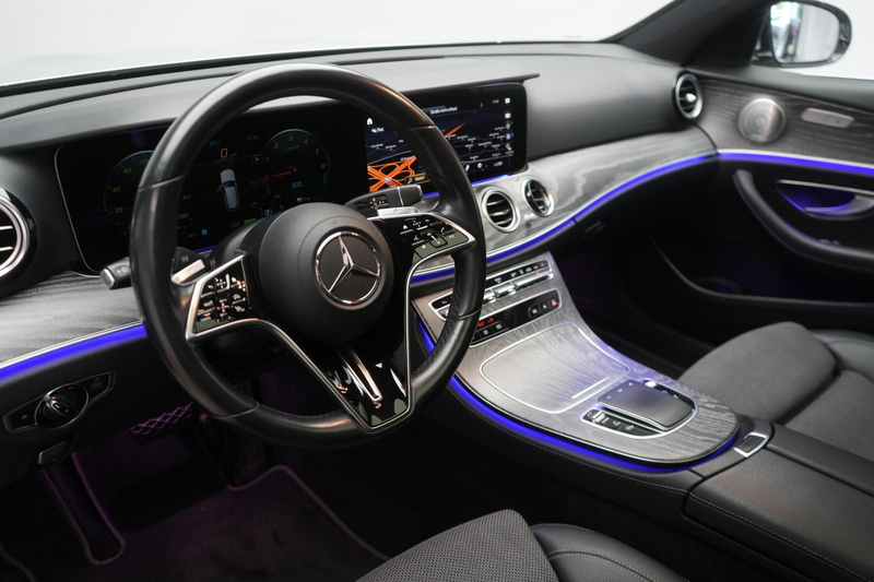 Mercedes-Benz E 300 de T 9G-Tronic AMG Distronic/Burmester/Pan — photo 12