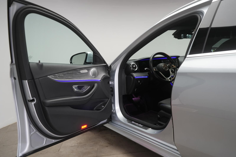 Mercedes-Benz E 300 de T 9G-Tronic AMG Distronic/Burmester/Pan — photo 11