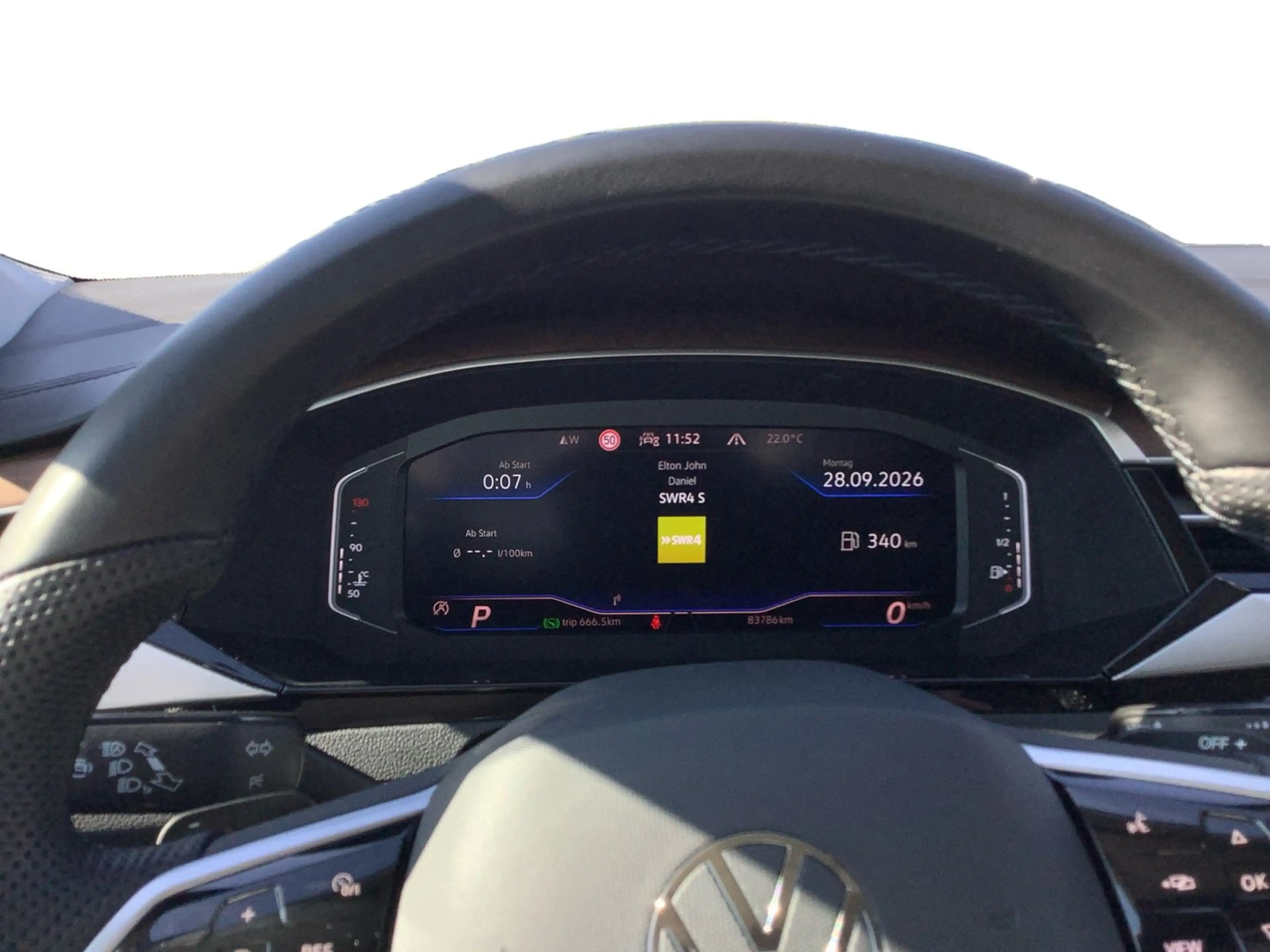 Volkswagen Arteon 2.0 TSI DSG Elegance ACC I — photo 13