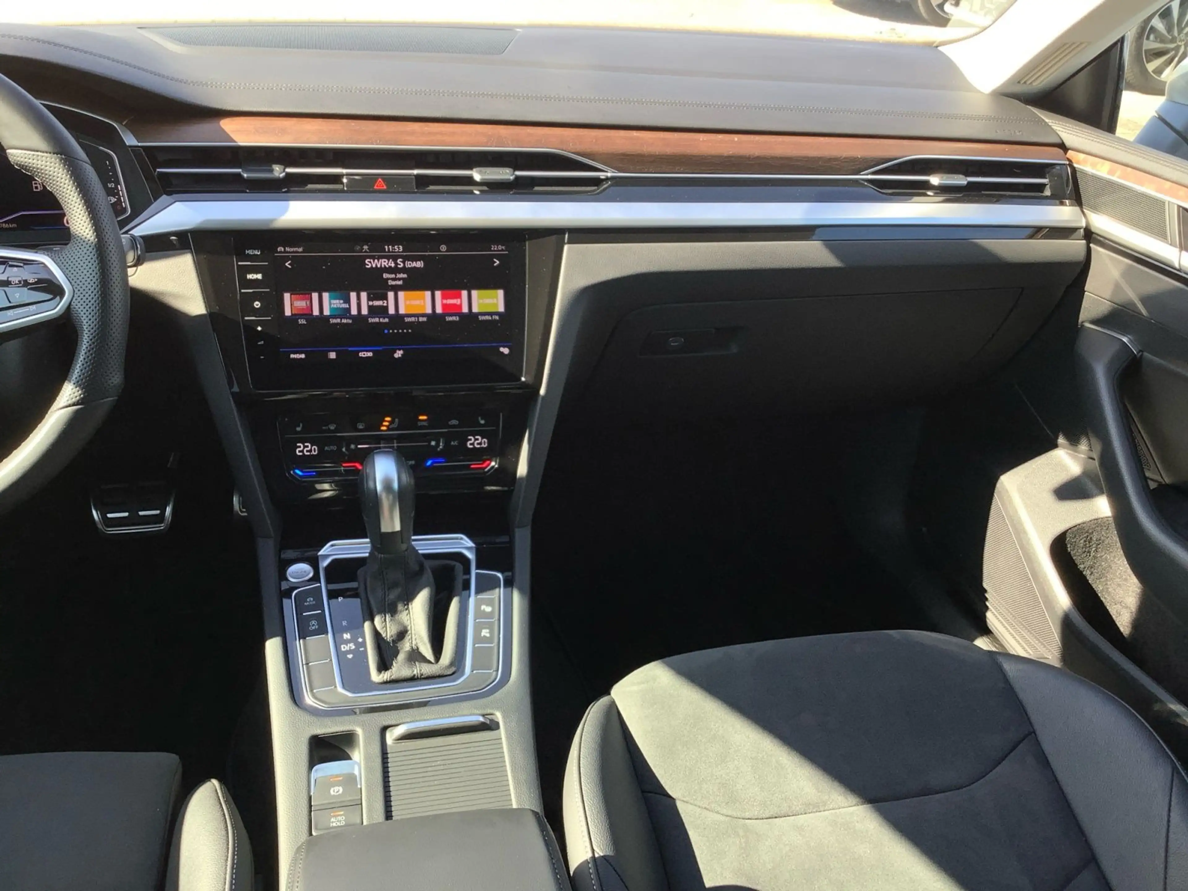 Volkswagen Arteon 2.0 TSI DSG Elegance ACC I — photo 11