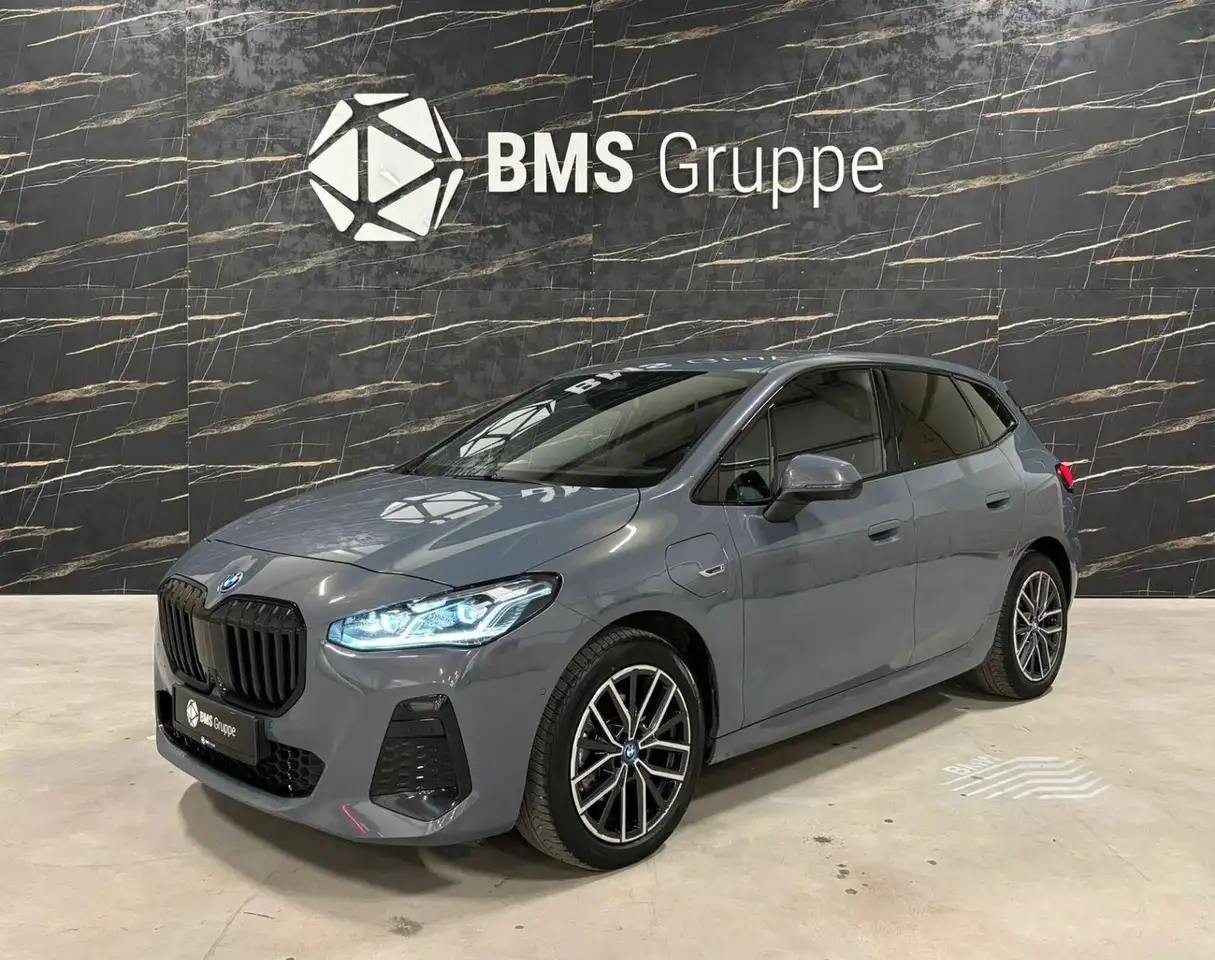 BMW 225