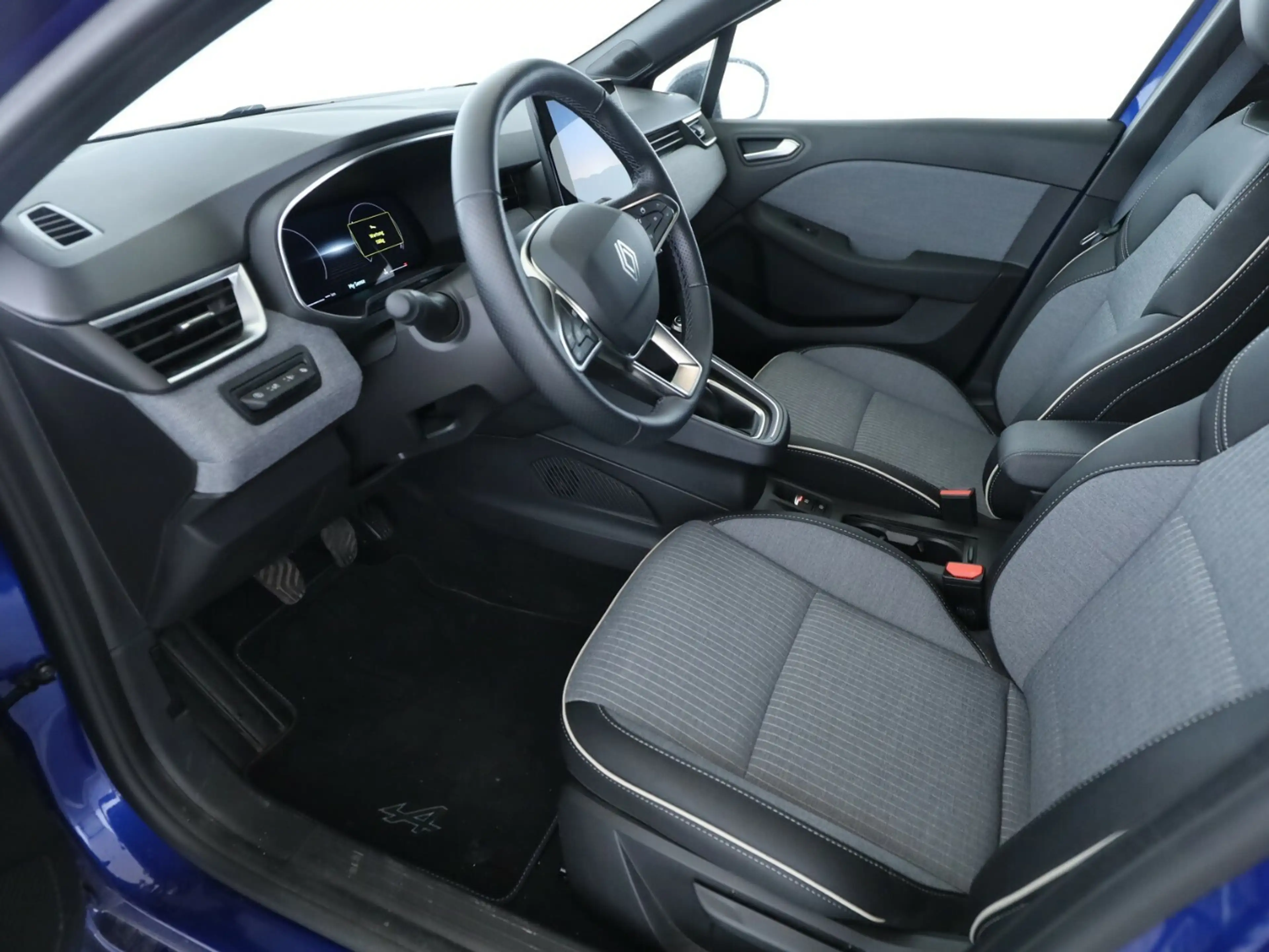 Renault Clio Techno TCE [1. HAND/NAVI/SHZ/CAM] — photo 5