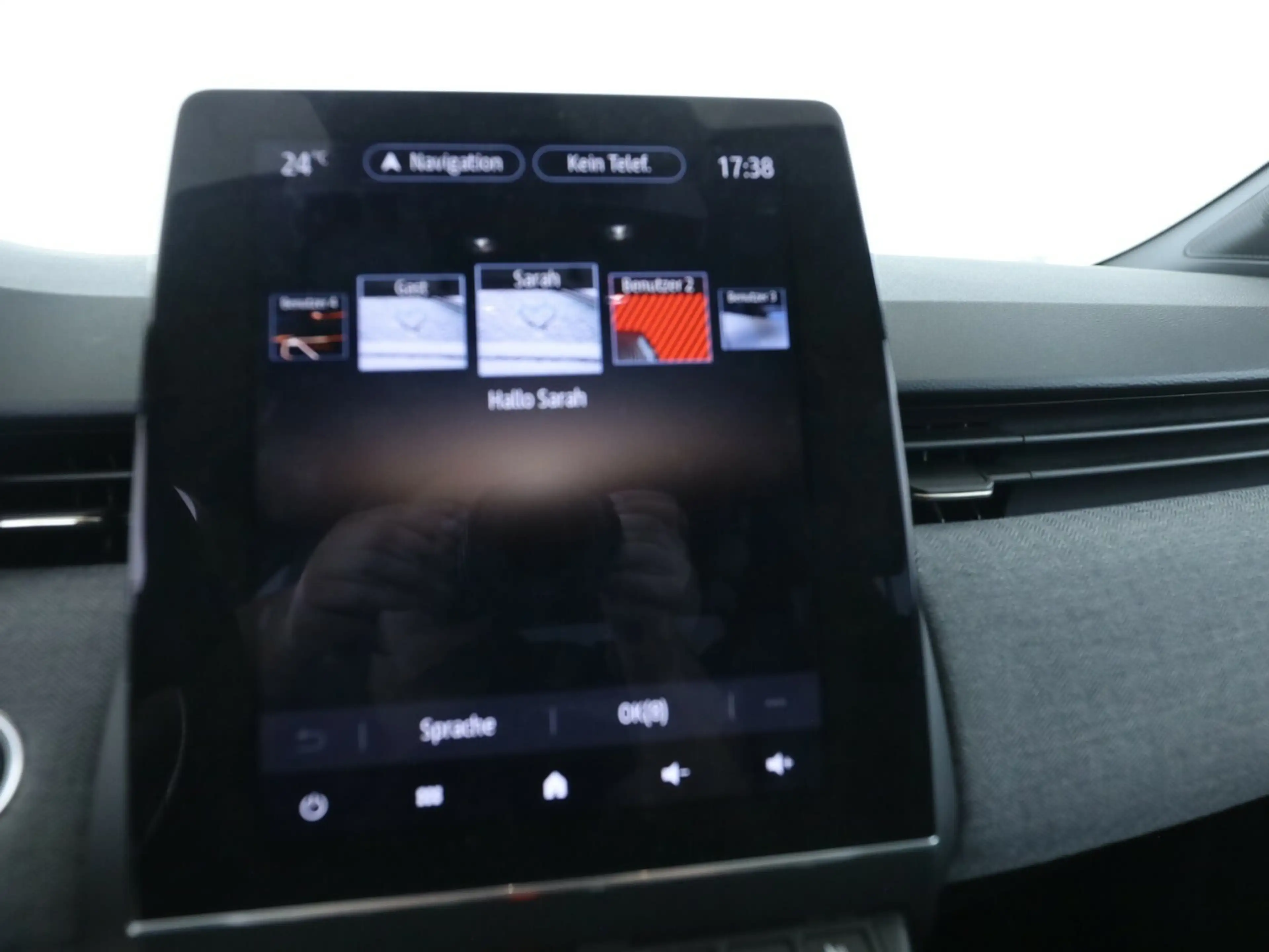 Renault Clio Techno TCE [1. HAND/NAVI/SHZ/CAM] — photo 8