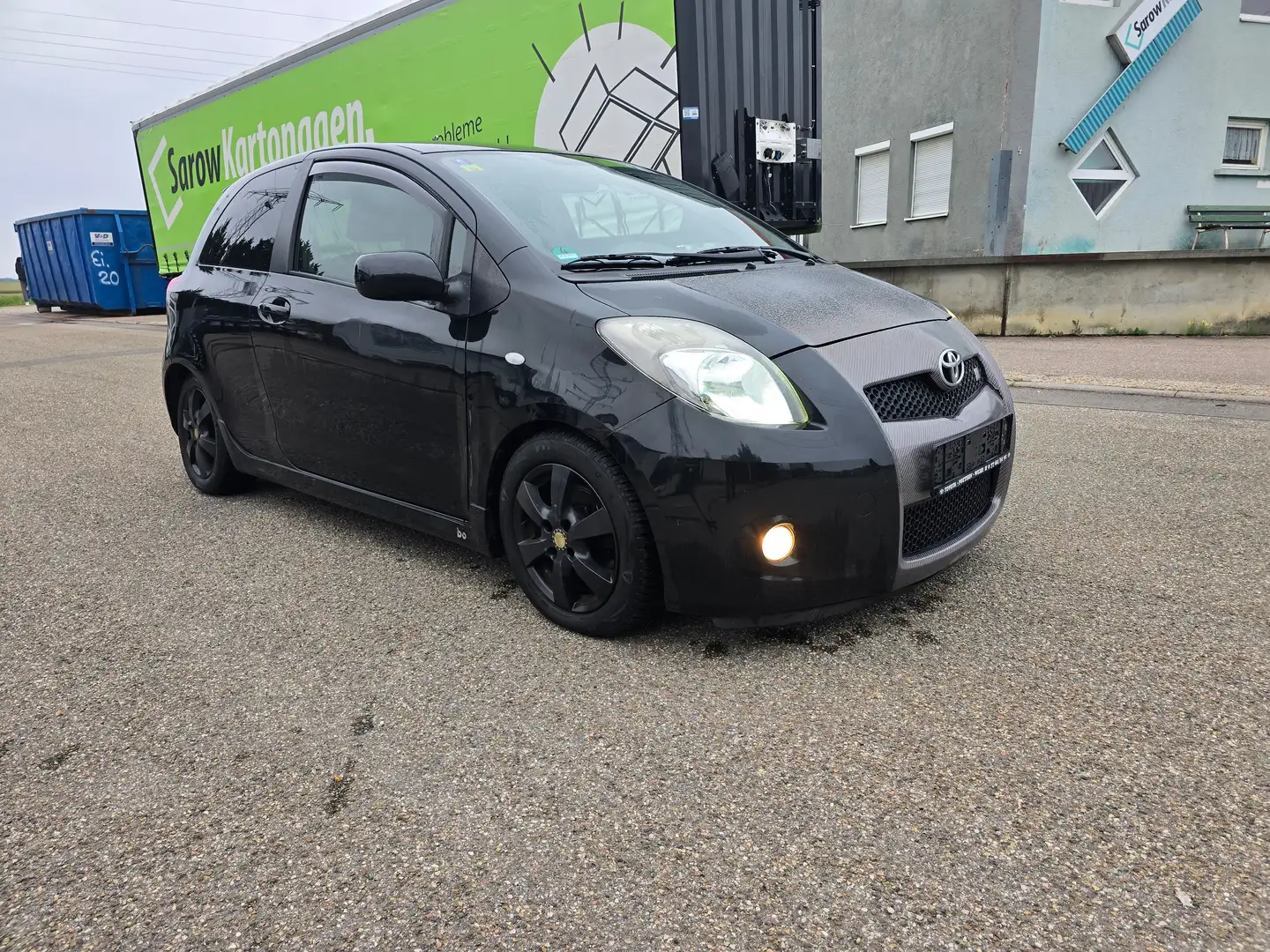 Toyota Yaris TS Negro - 1
