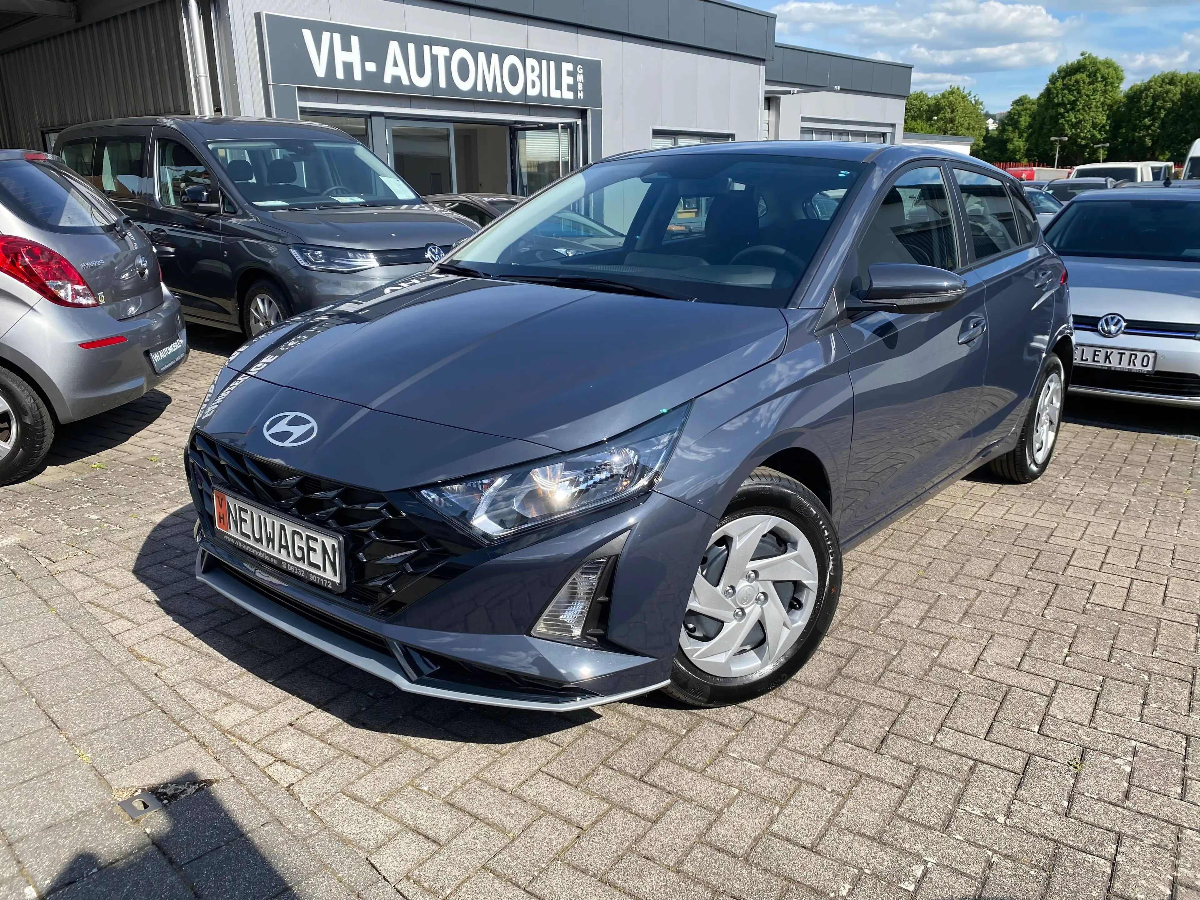 Hyundai i20 NAVIGATIONSSYSTEM RÜCKFAHRKAMERA Parksensoren hinten beheizbares Lenkrad Sitzheizung vorne — photo 2