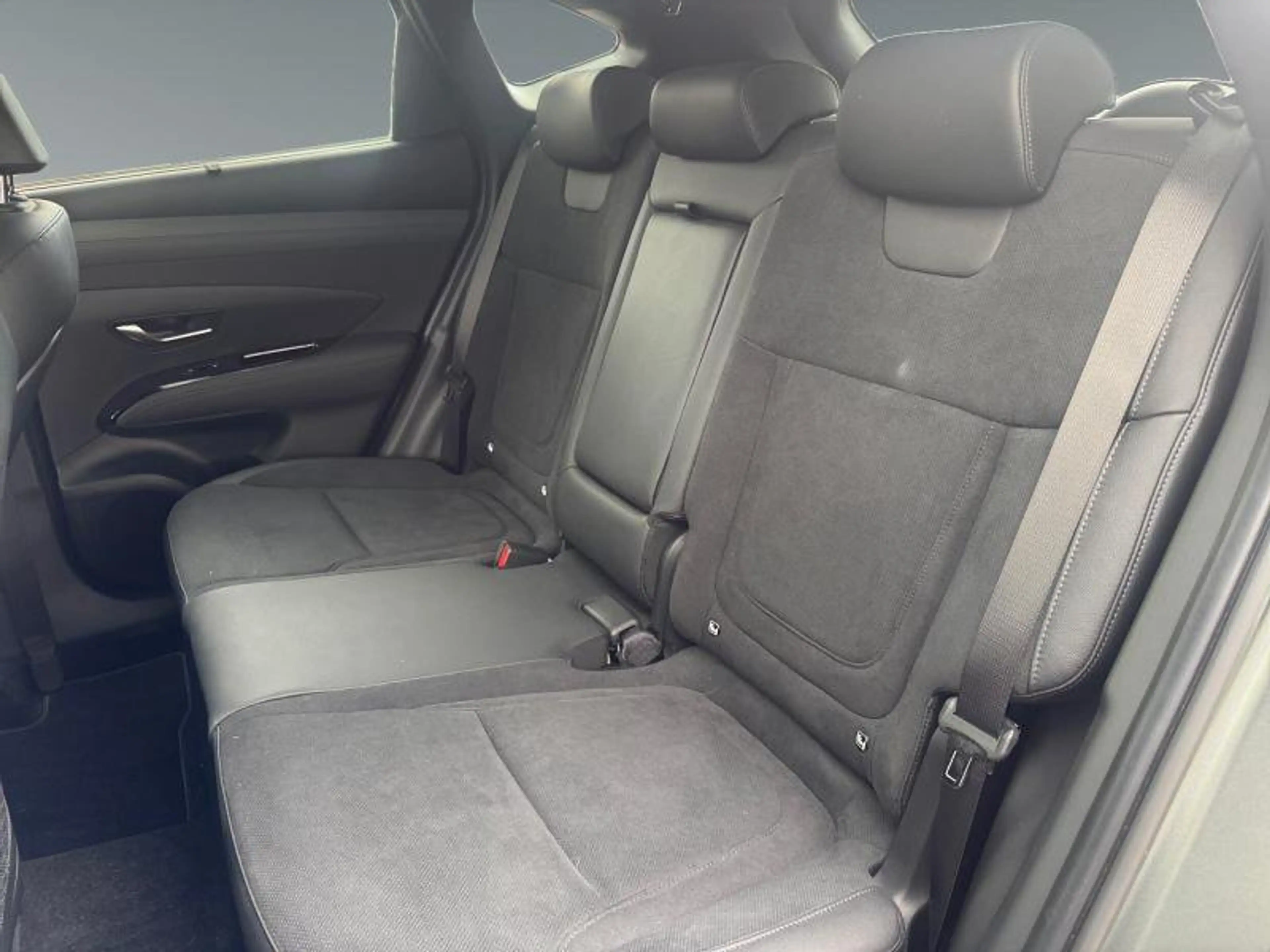 Hyundai TUCSON 1.6 T-GDi HEV Techno 5d 117kW — photo 11