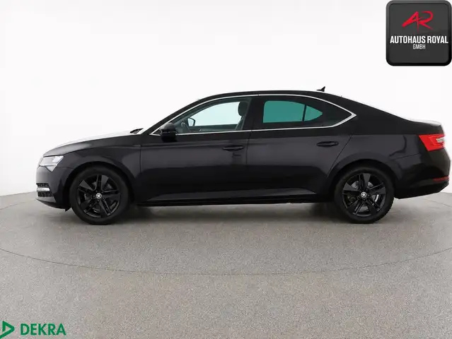 Skoda Superb view 2