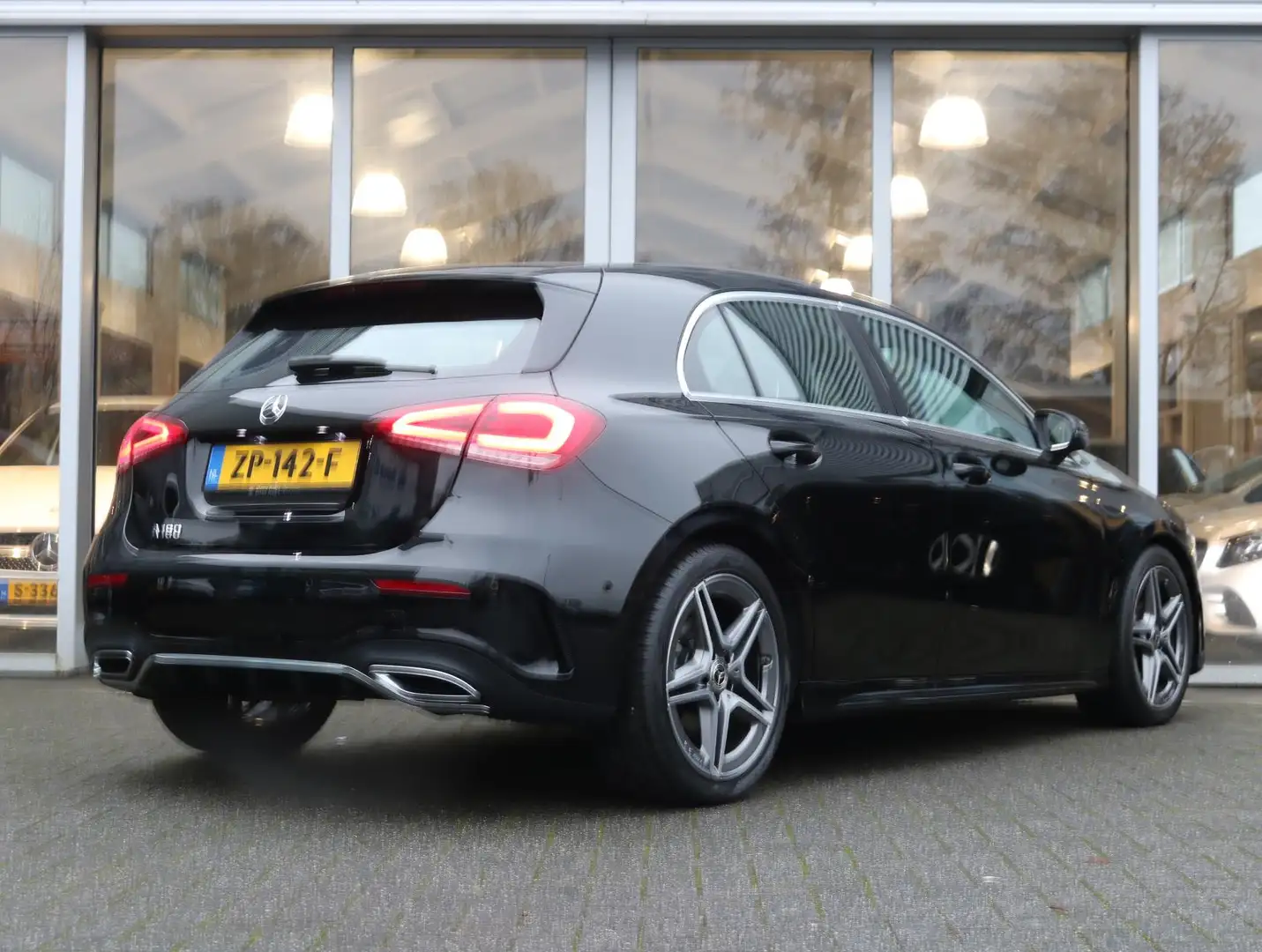 Mercedes-Benz A 180 Business Solution AMG Nero - 2