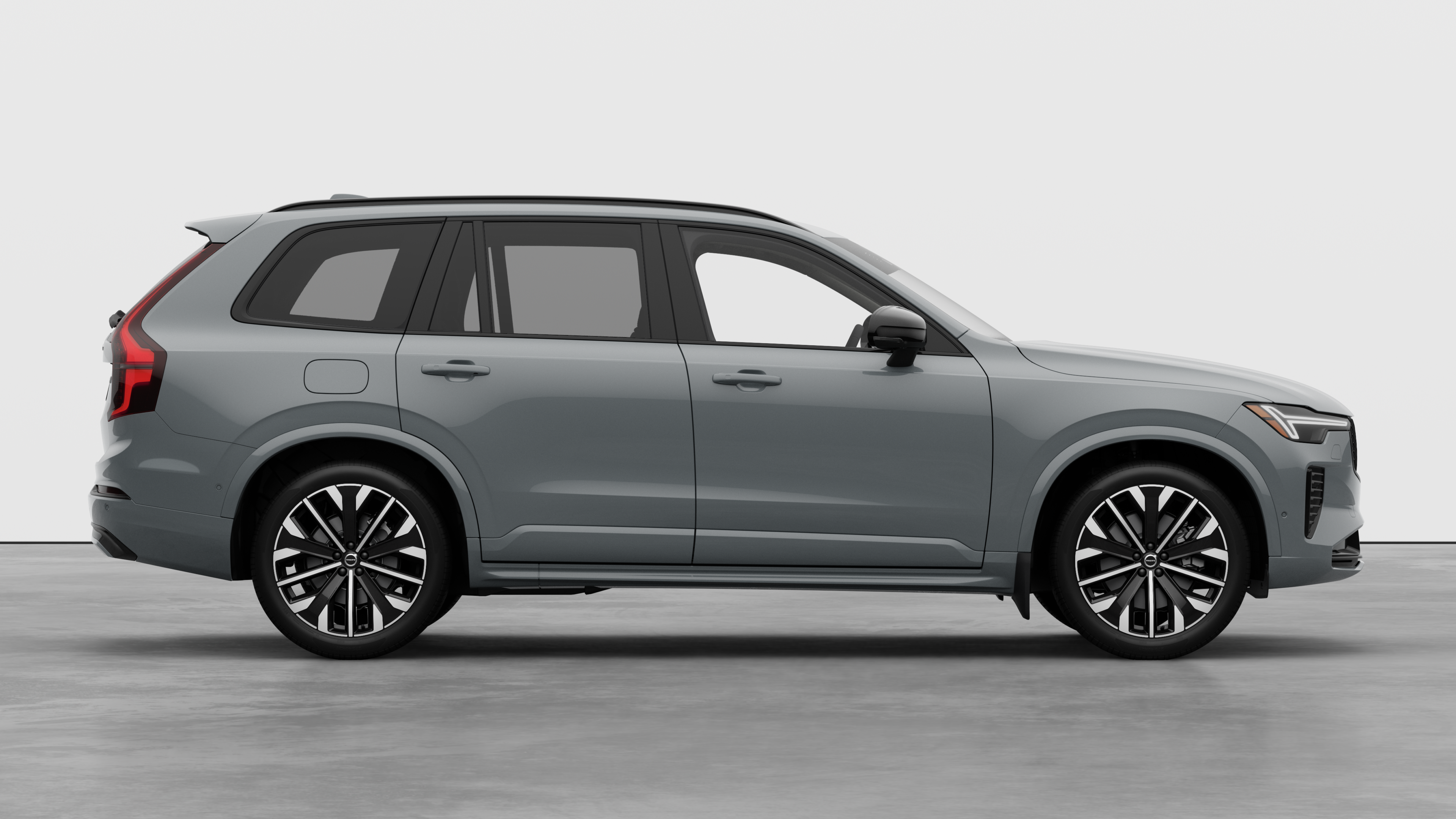 2026 Volvo XC90 T8 AWD Plus Dark Theme 7-Seater alt 5
