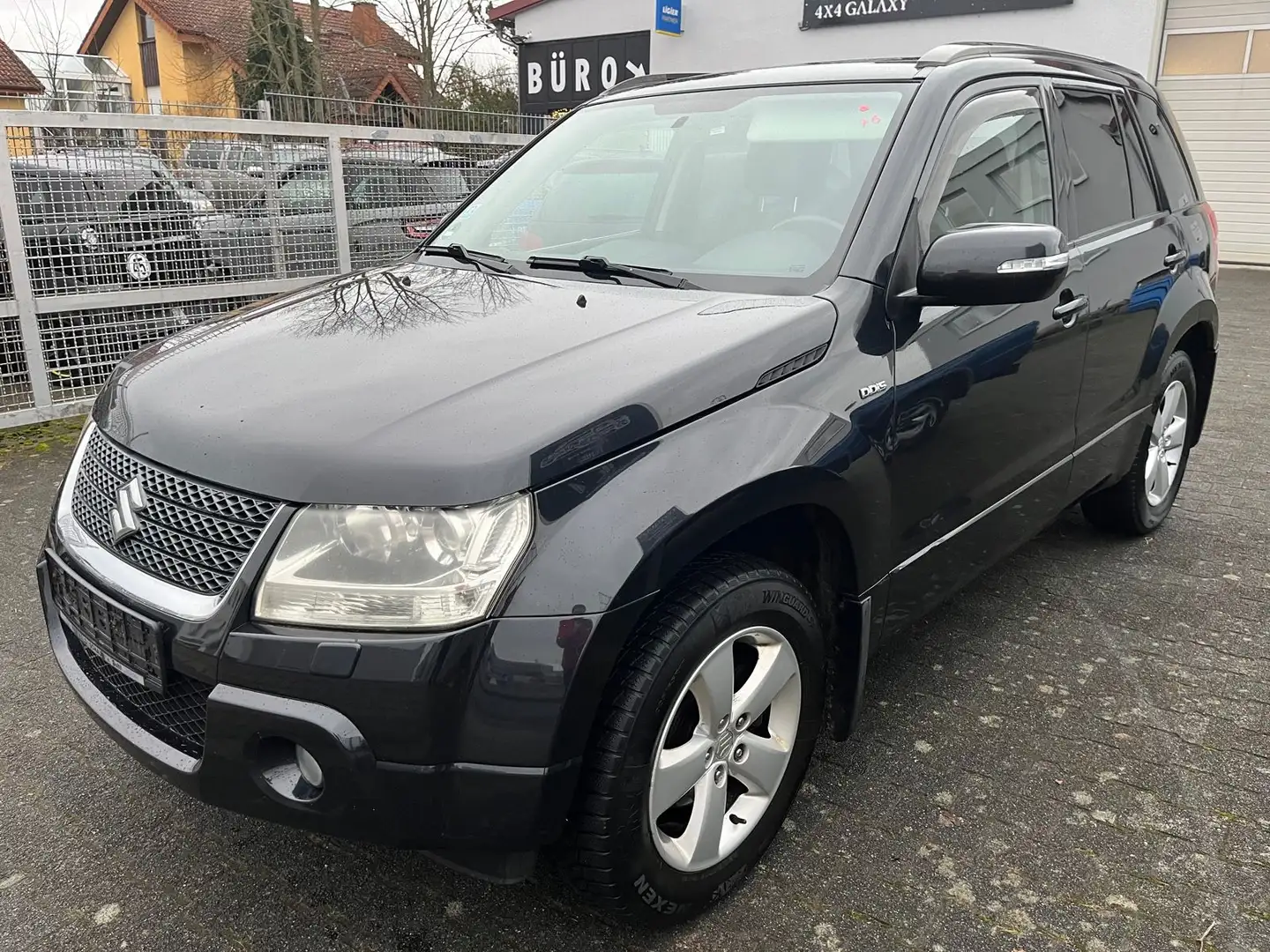 Suzuki Grand Vitara 1.9 DDIS X 30 Schwarz - 2