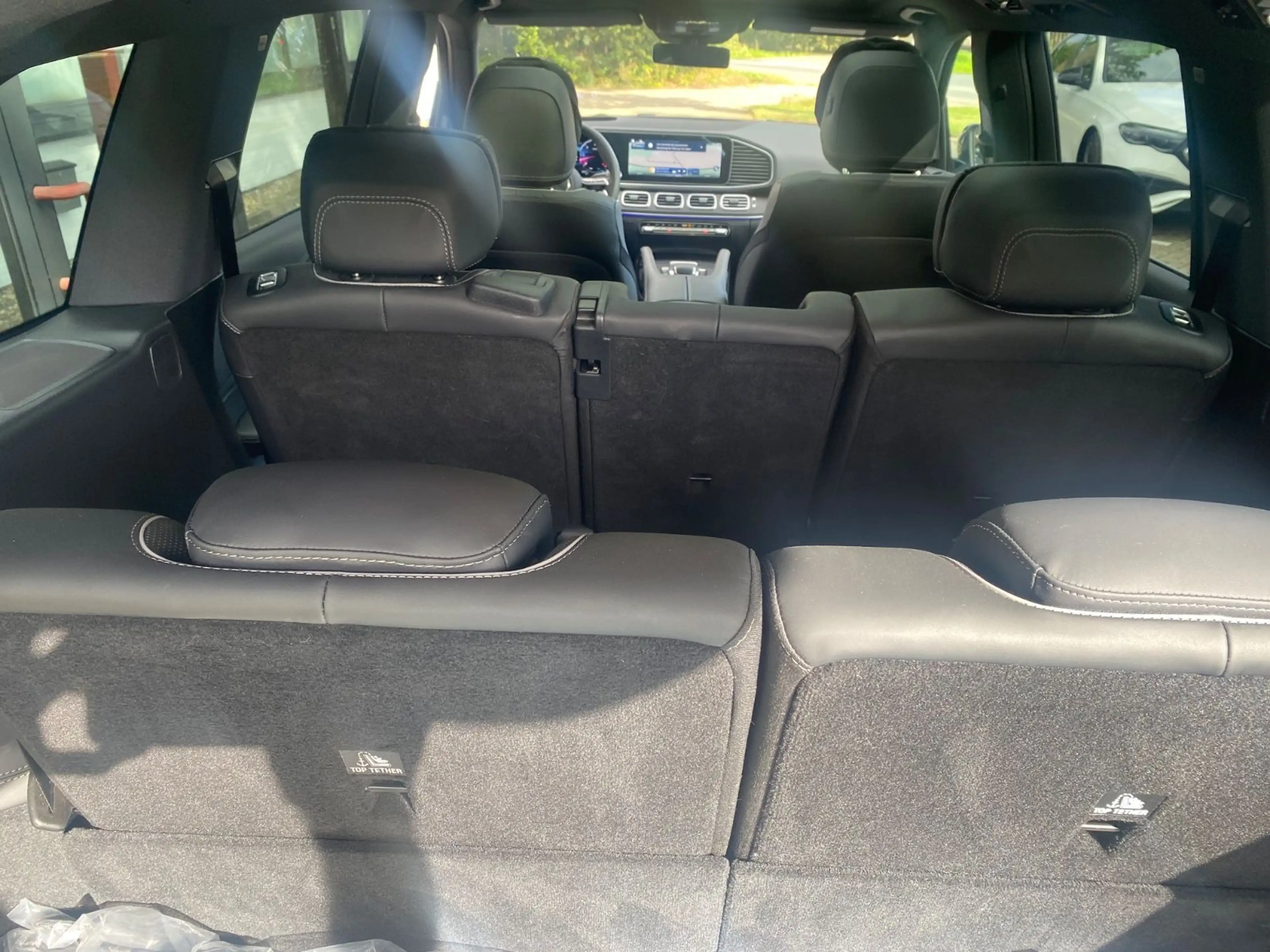 Mercedes-Benz GLS 450 d 4Matic/AMG-LINE/NIGHT/PANO/AHK — photo 14