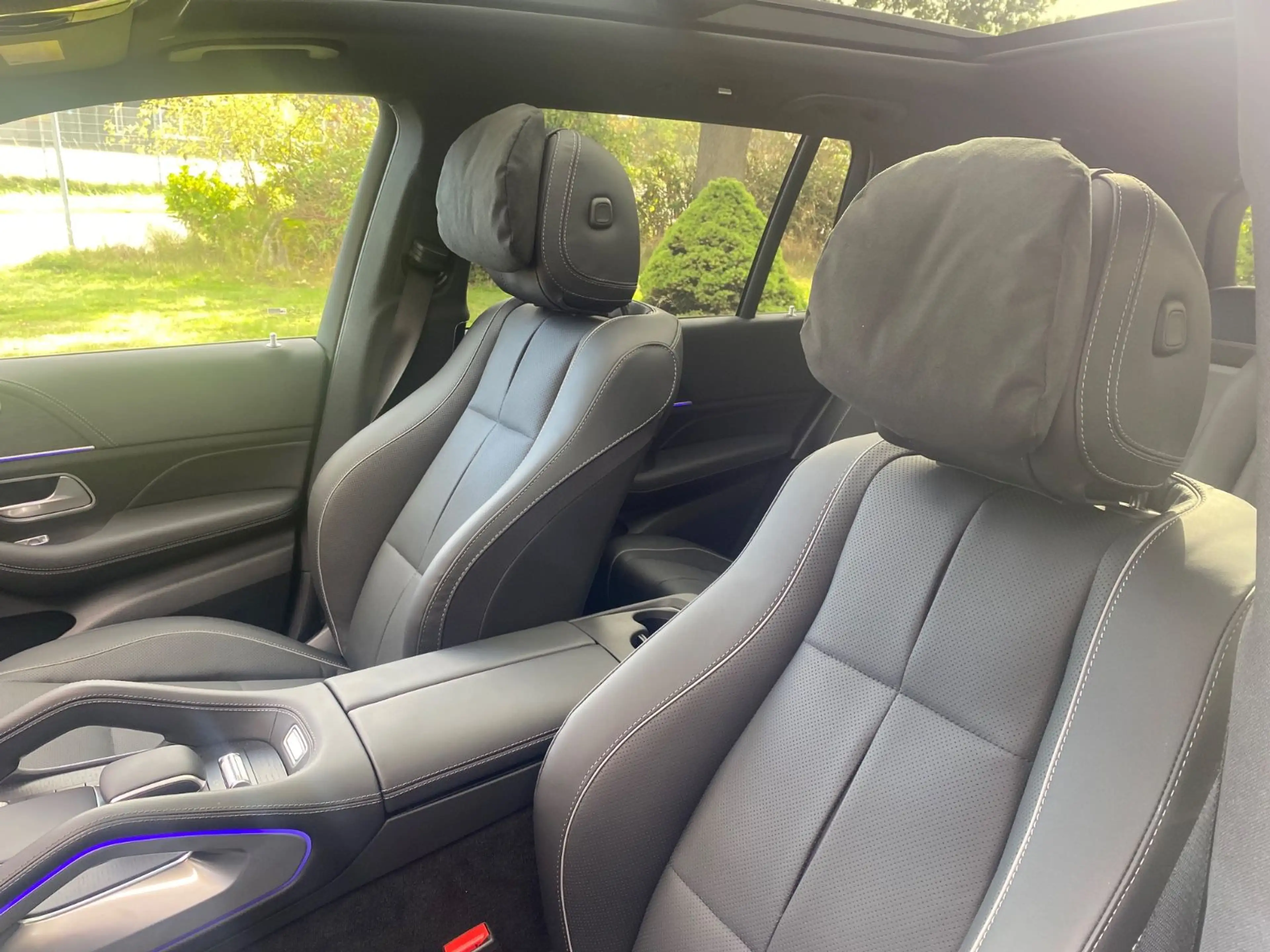 Mercedes-Benz GLS 450 d 4Matic/AMG-LINE/NIGHT/PANO/AHK — photo 11