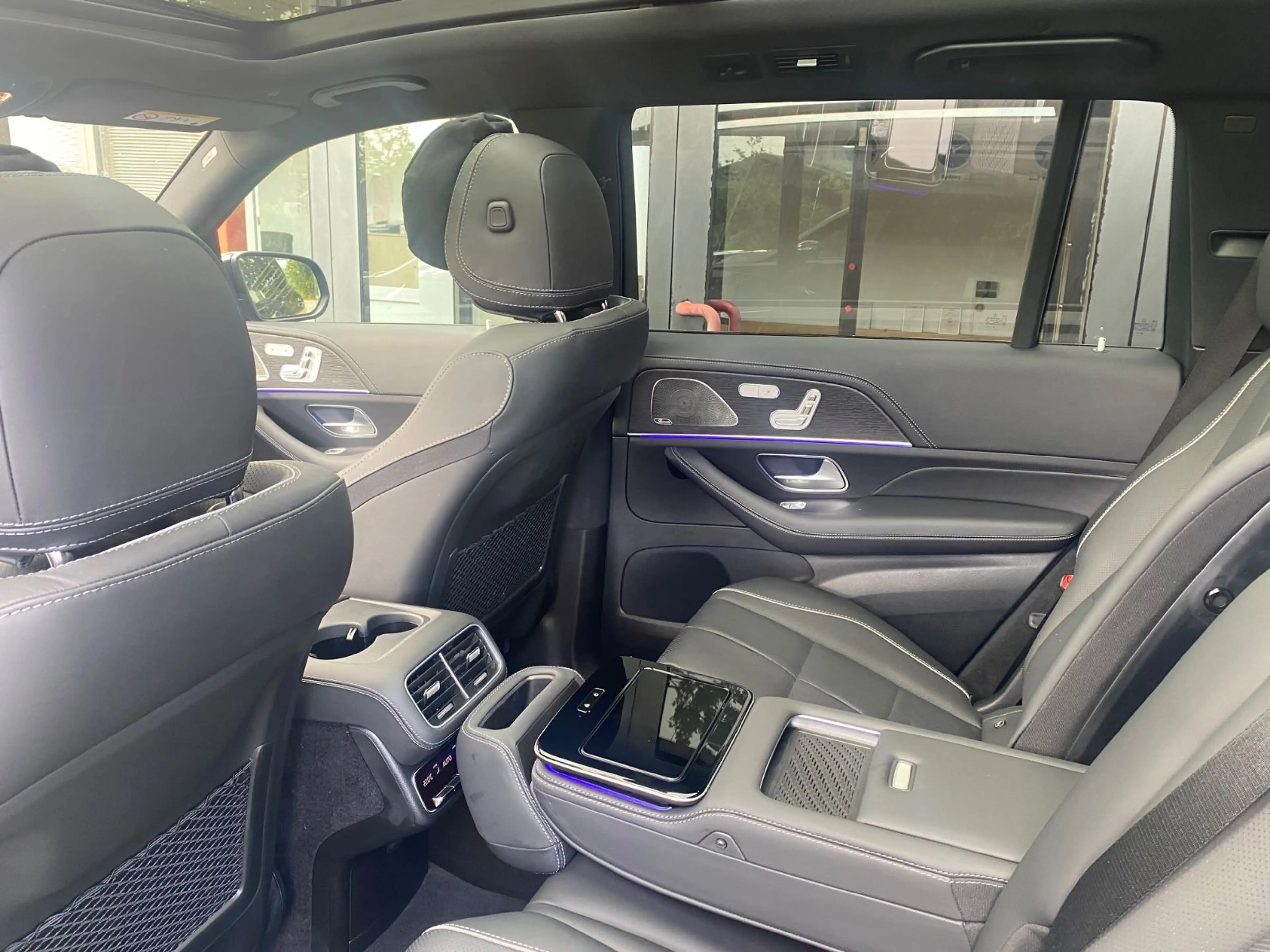 Mercedes-Benz GLS 450 d 4Matic/AMG-LINE/NIGHT/PANO/AHK — photo 13