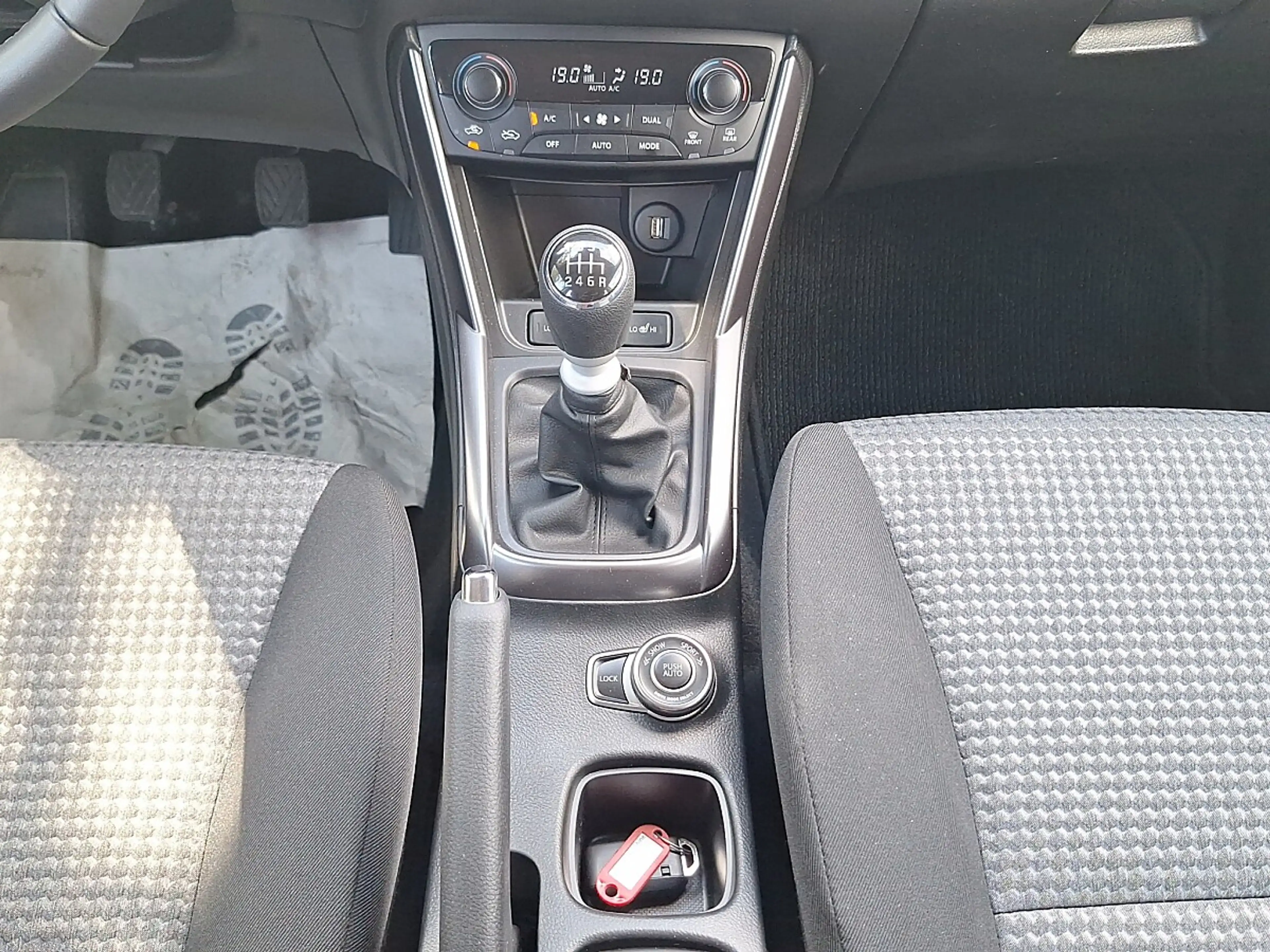 Suzuki S-Cross 1,4 Hybrid ALLGRIP shine — photo 14