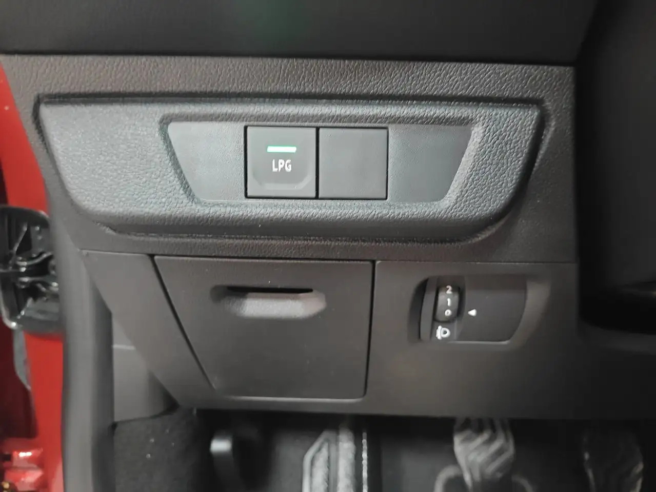 Dacia Sandero 1.0 tce Comfort SL DaciaPlus Eco-g 100cv, миниатюра 10