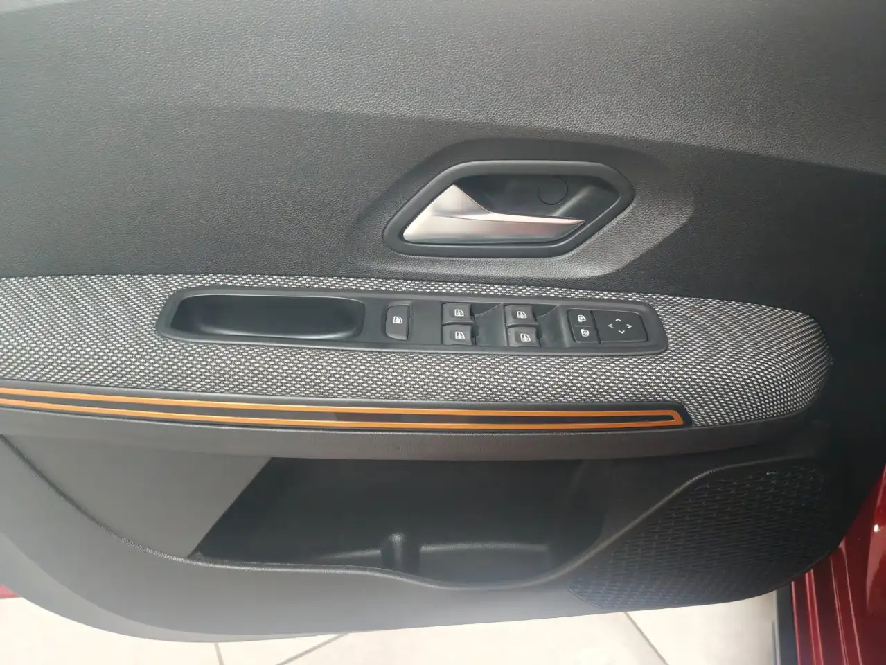 Dacia Sandero 1.0 tce Comfort SL DaciaPlus Eco-g 100cv, миниатюра 16