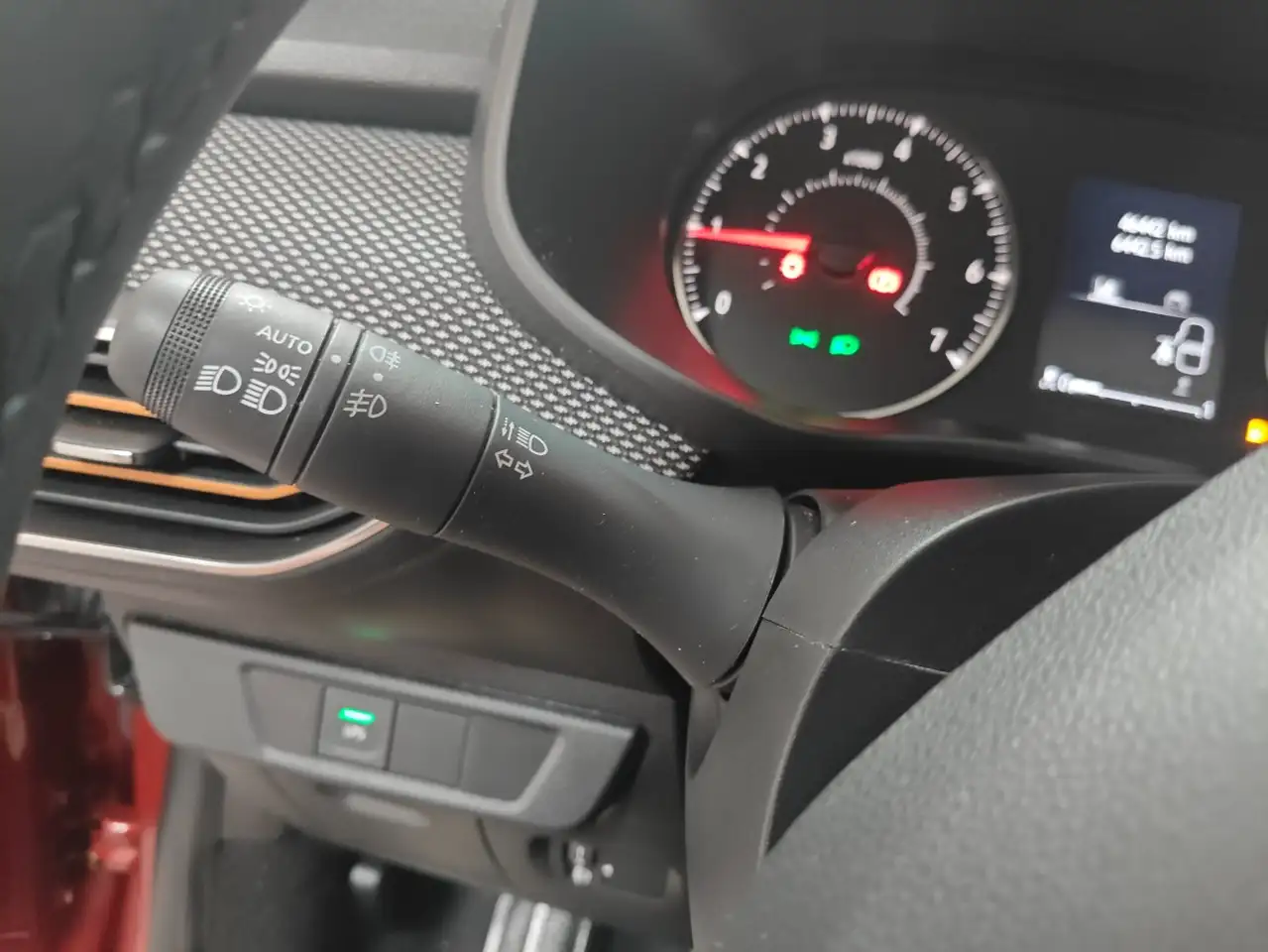 Dacia Sandero 1.0 tce Comfort SL DaciaPlus Eco-g 100cv, миниатюра 8