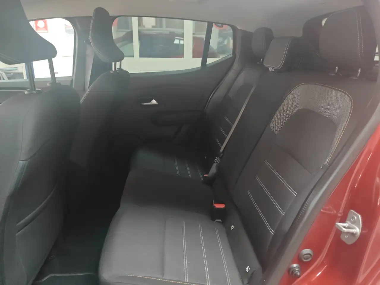 Dacia Sandero 1.0 tce Comfort SL DaciaPlus Eco-g 100cv, миниатюра 19