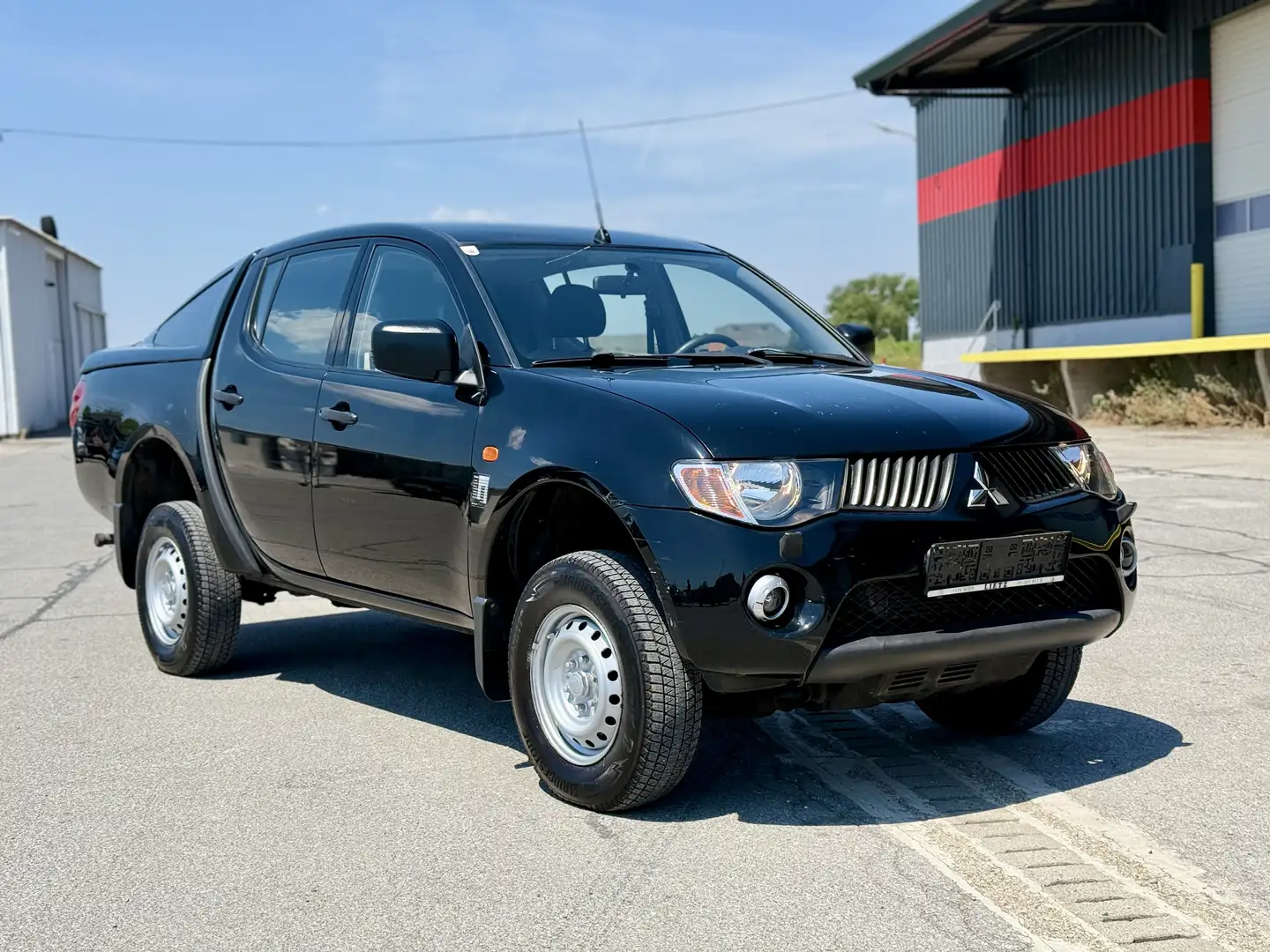 Mitsubishi L200 2,5 DID DK Hardtop * Pickerl bis 01/2026 * Schwarz - 1