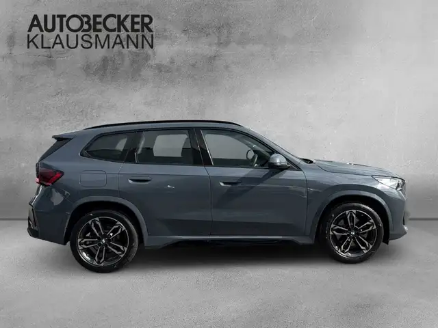 BMW X1 view 4