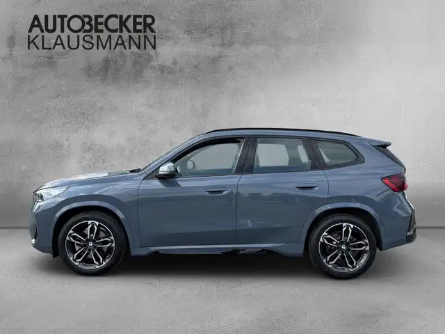 BMW X1 view 3