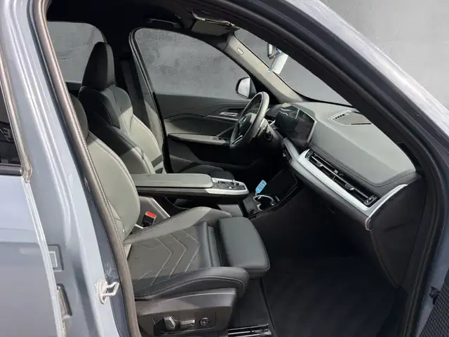 BMW X1 view 11
