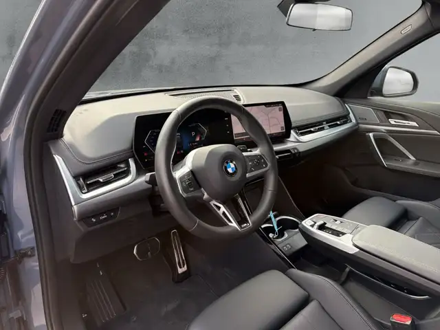 BMW X1 view 9