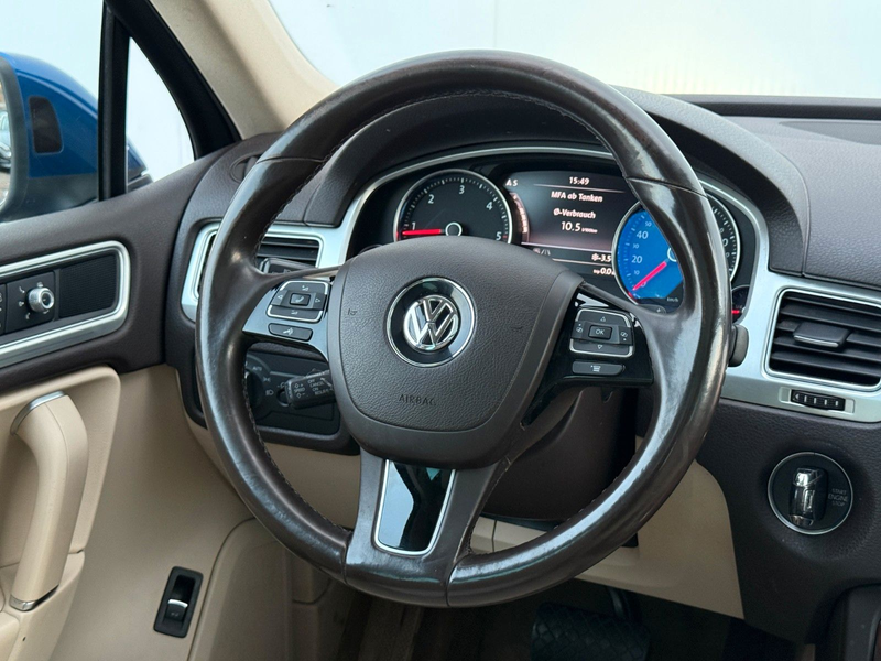 Volkswagen Touareg 3.0TDI R-LINE MWST. 360 GRAD AHK MEMORY — photo 12