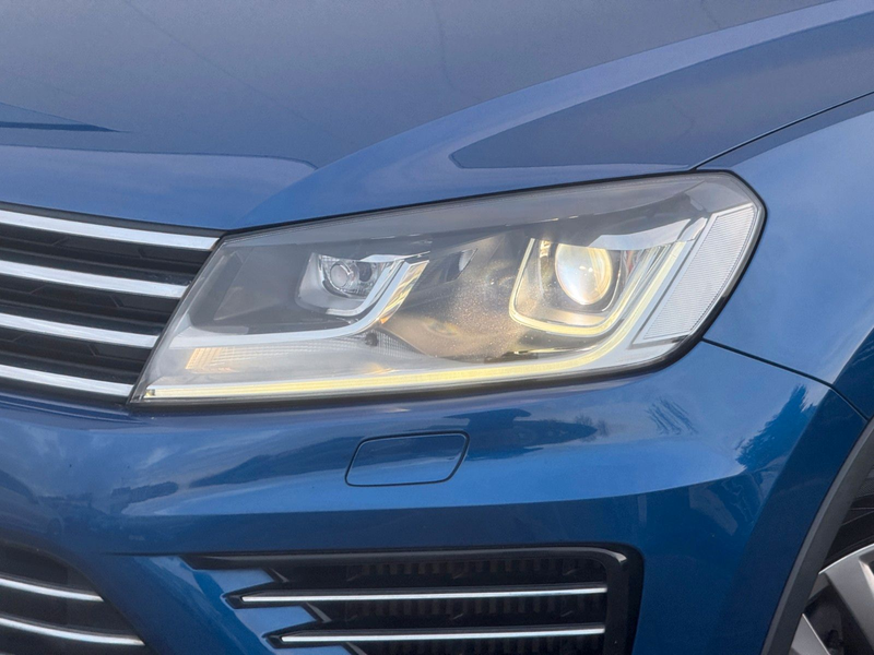 Volkswagen Touareg 3.0TDI R-LINE MWST. 360 GRAD AHK MEMORY — photo 8