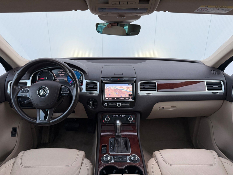 Volkswagen Touareg 3.0TDI R-LINE MWST. 360 GRAD AHK MEMORY — photo 14