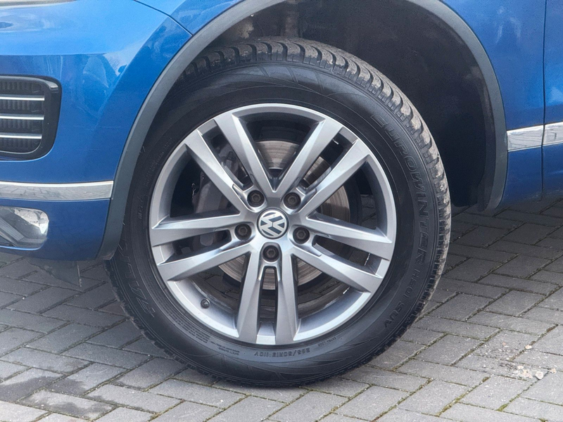 Volkswagen Touareg 3.0TDI R-LINE MWST. 360 GRAD AHK MEMORY — photo 9