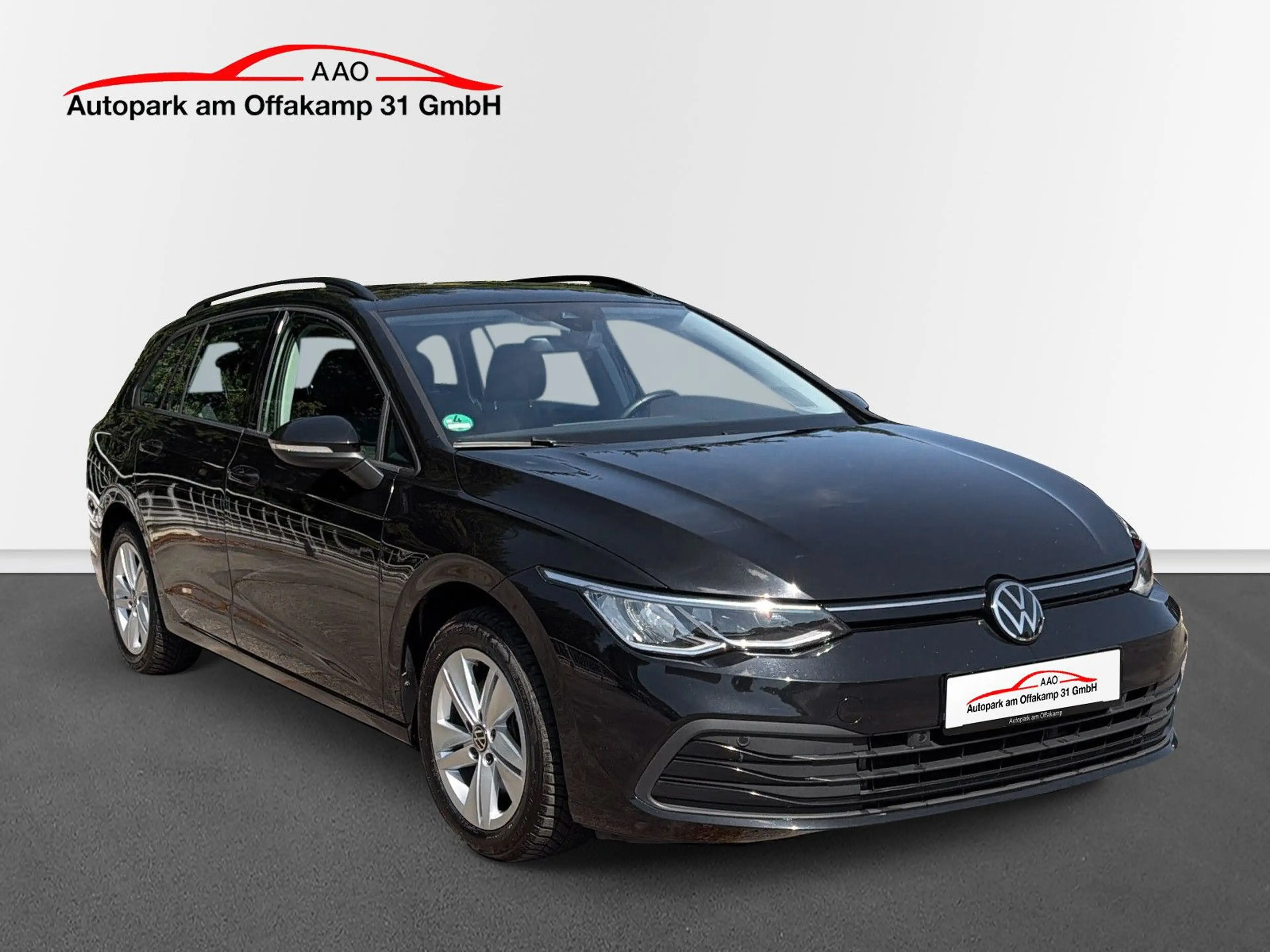 Volkswagen Golf VIII Variant Life*AHK*ACC*CARPLAY*BEH.LENK — photo 3