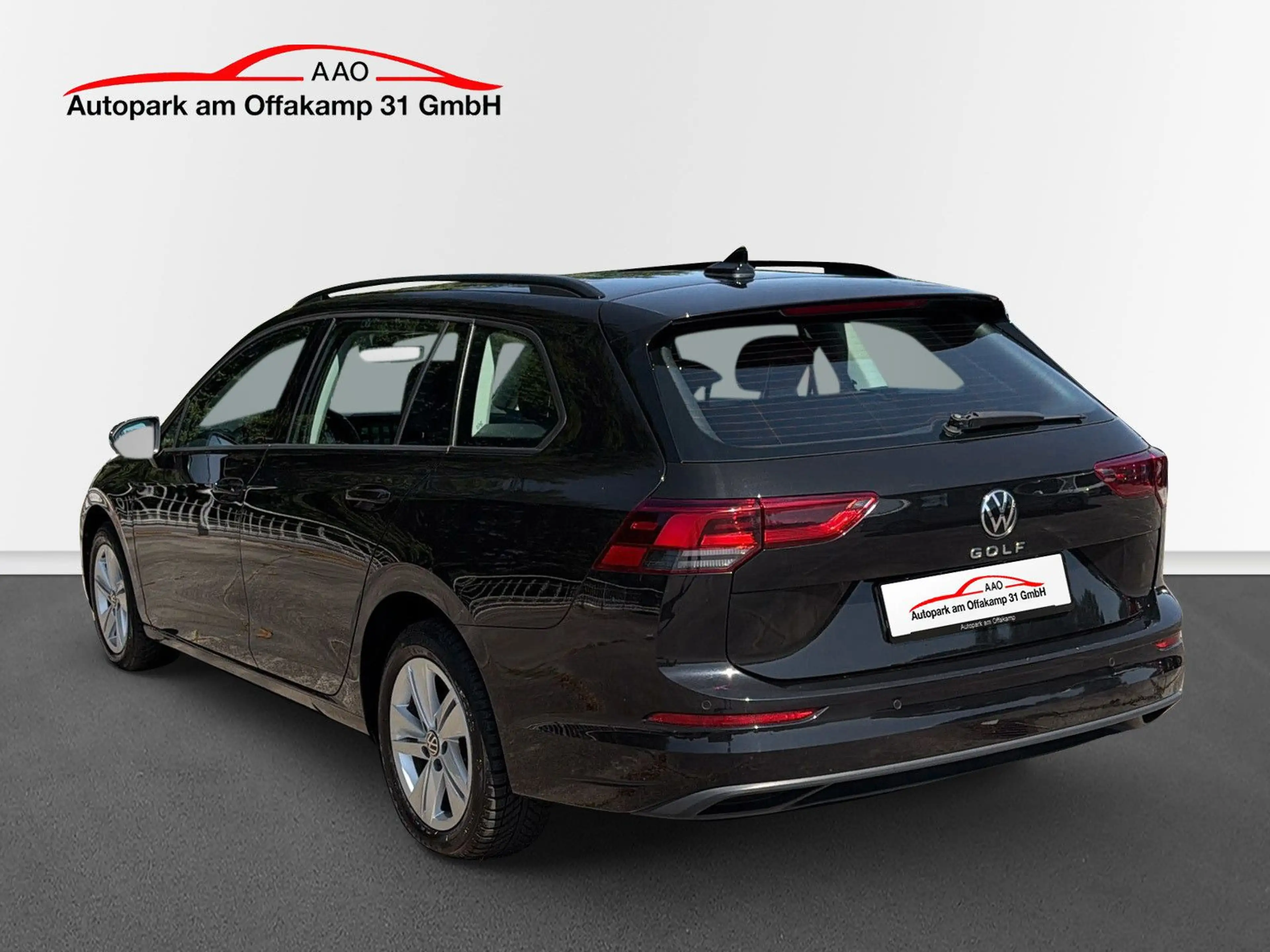 Volkswagen Golf VIII Variant Life*AHK*ACC*CARPLAY*BEH.LENK — photo 4