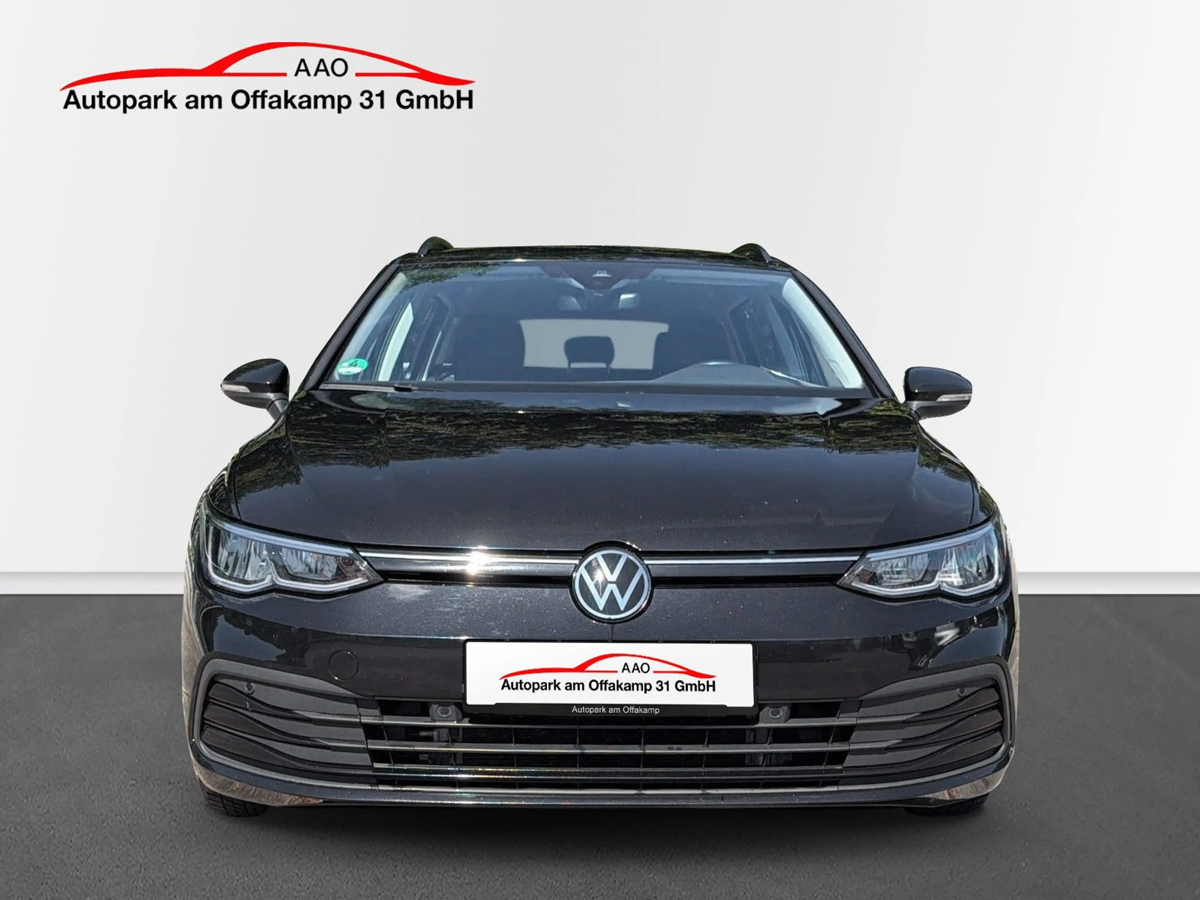 Volkswagen Golf VIII Variant Life*AHK*ACC*CARPLAY*BEH.LENK — photo 2