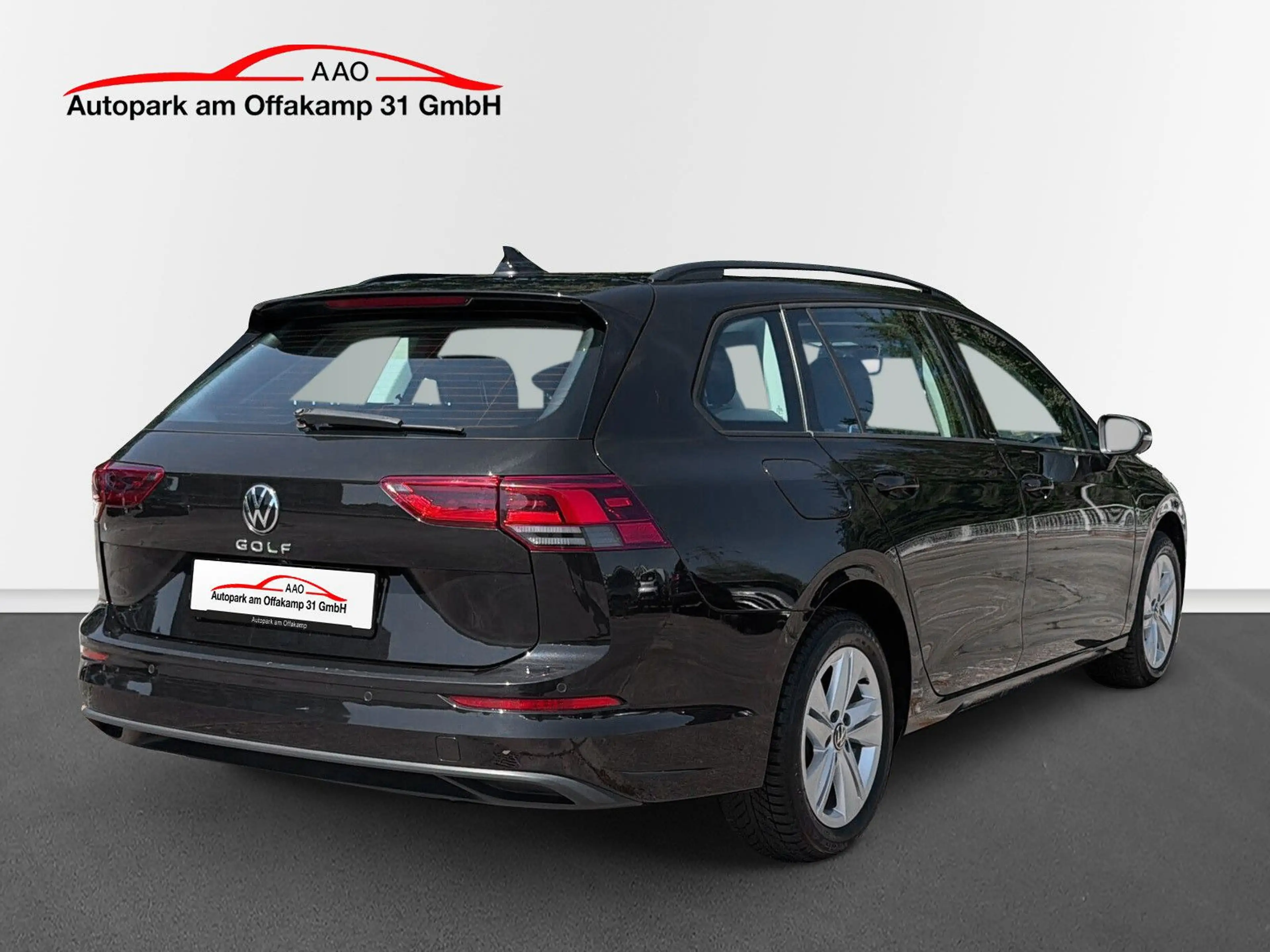 Volkswagen Golf VIII Variant Life*AHK*ACC*CARPLAY*BEH.LENK — photo 6