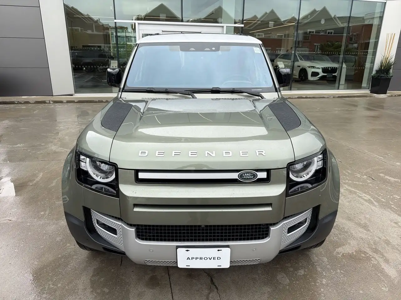 Land Rover Defender photo Land Rover Defender