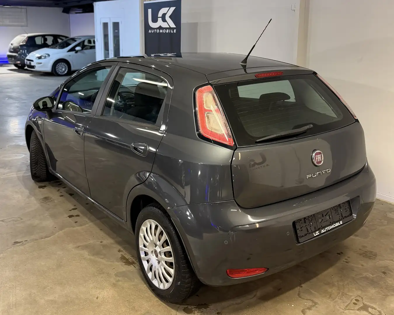 Fiat Punto Punto 1.2i Easy // garenti Gris - 2