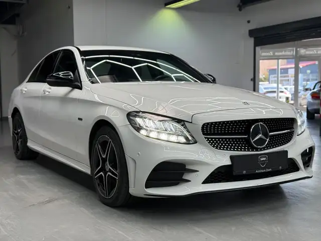 Mercedes-Benz C-Class view 19