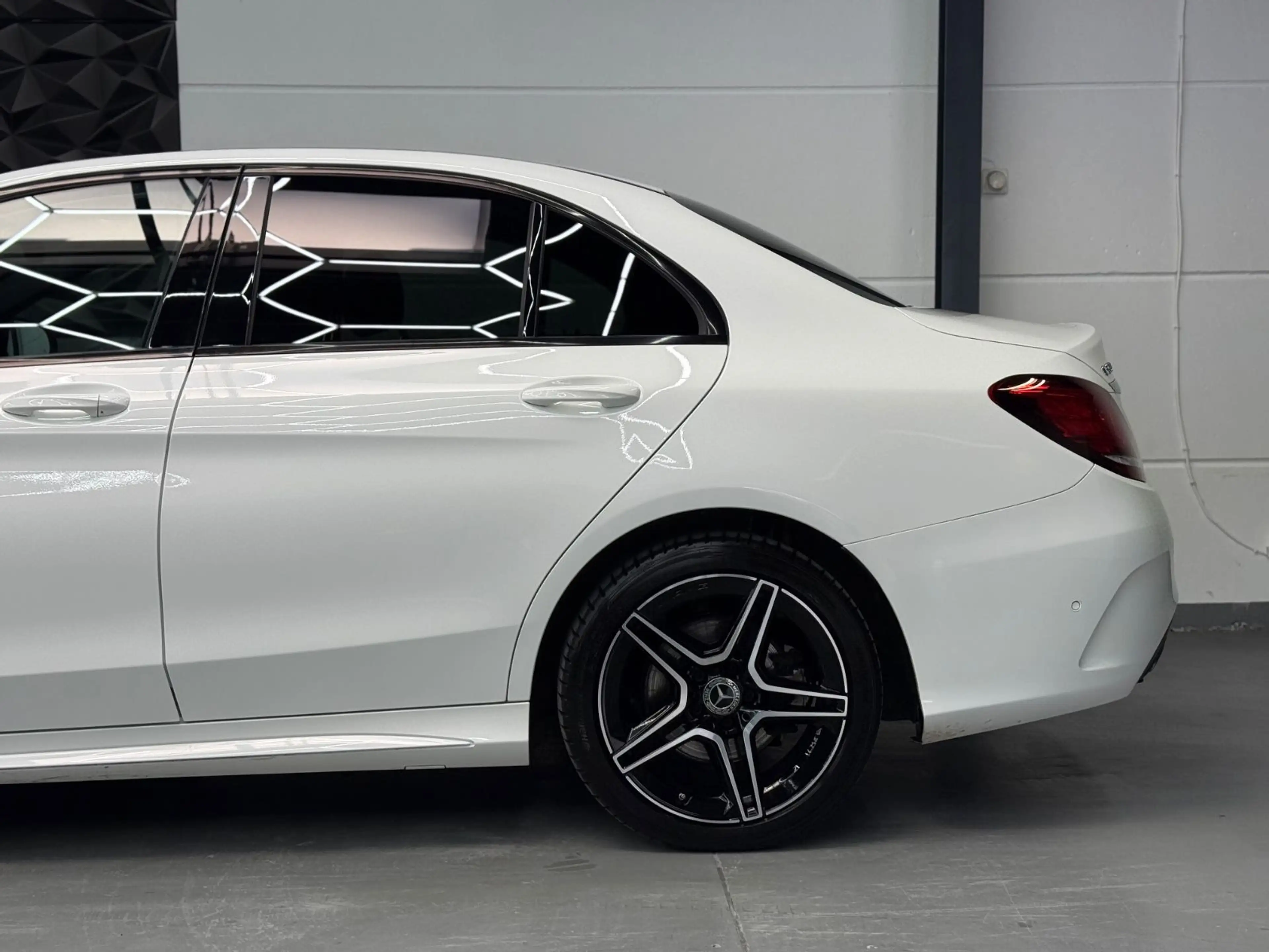 Mercedes-Benz C 300 de AMG Night 1.HD*ACC*KAMERA*CARPLAY*AHK — photo 6