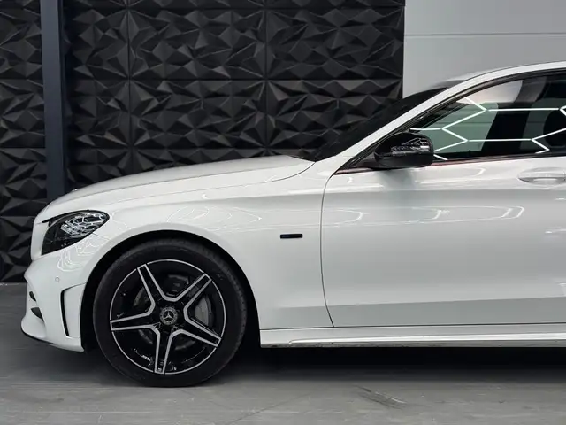 Mercedes-Benz C-Class view 5