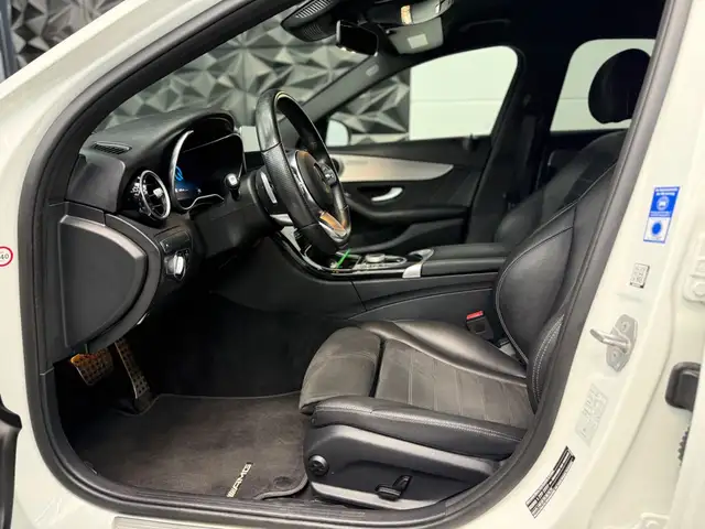 Mercedes-Benz C-Class view 22
