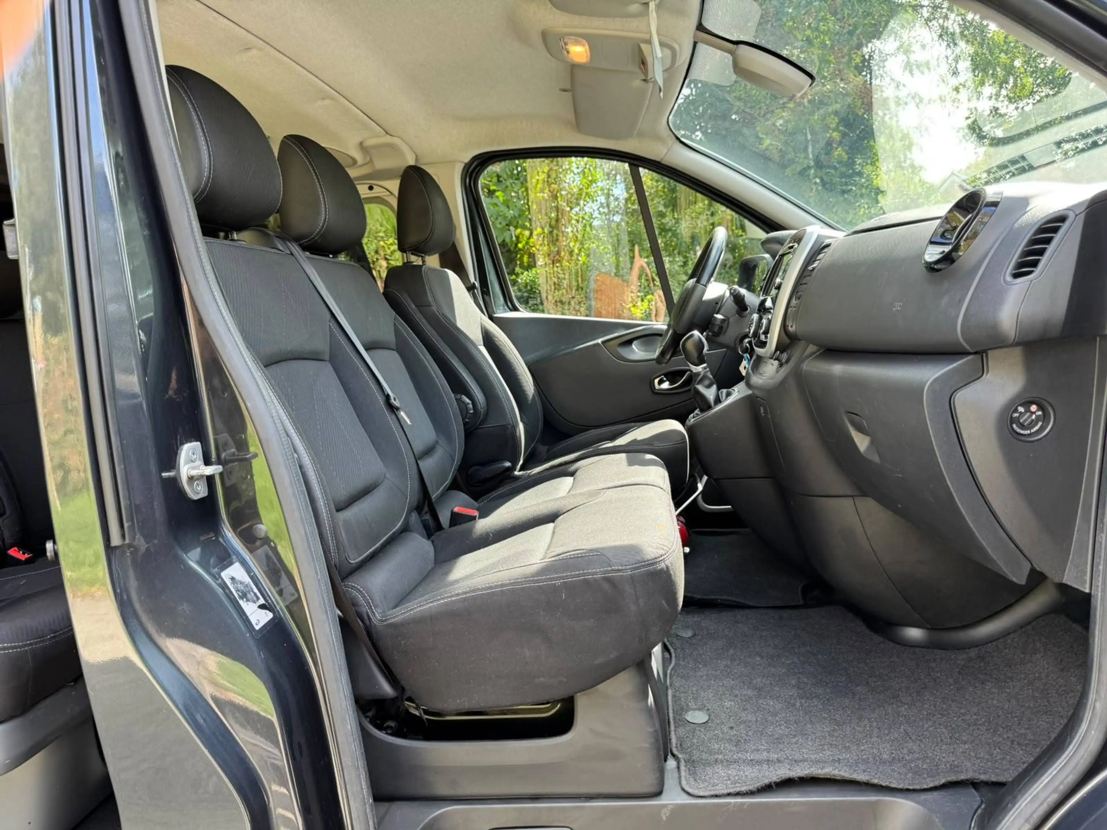 Renault Trafic Trafic 2.0 dCi 170CV AUTO EDC • 6 PLACES • DOUBLE CABINE — photo 14