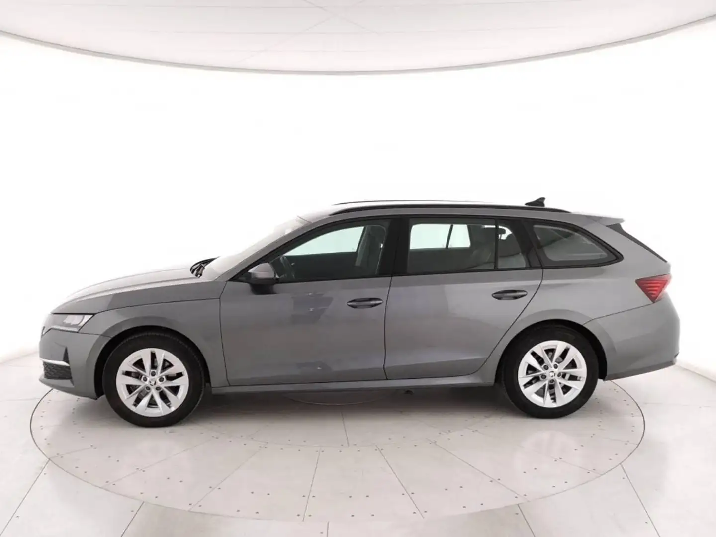 Skoda Octavia Wagon 2.0 tdi Executive 150cv dsg Grigio - 2