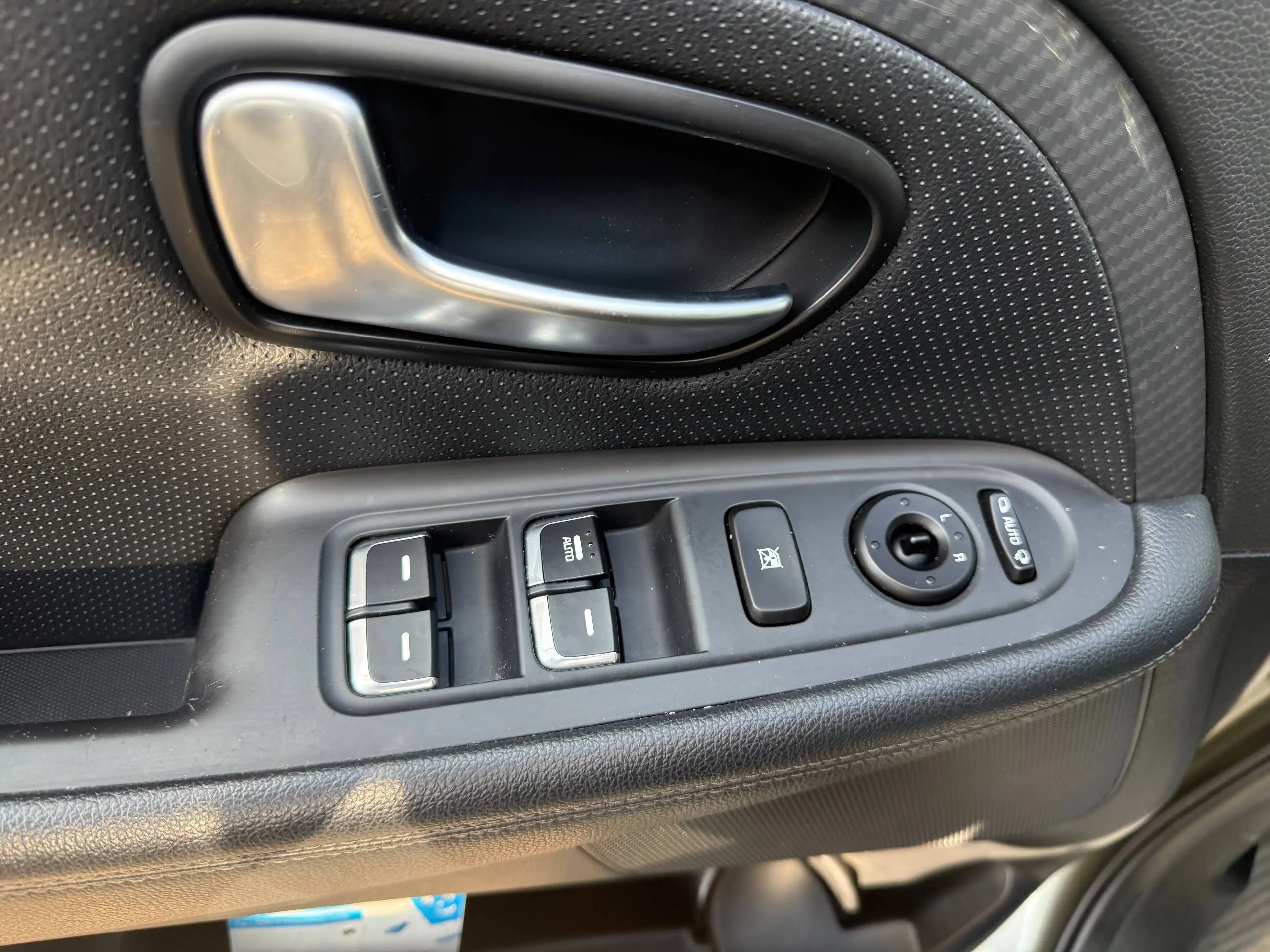 Kia Carens Carens Diesel 1.7 CRDi 141 ISG Spirit.7Sitzer — photo 9