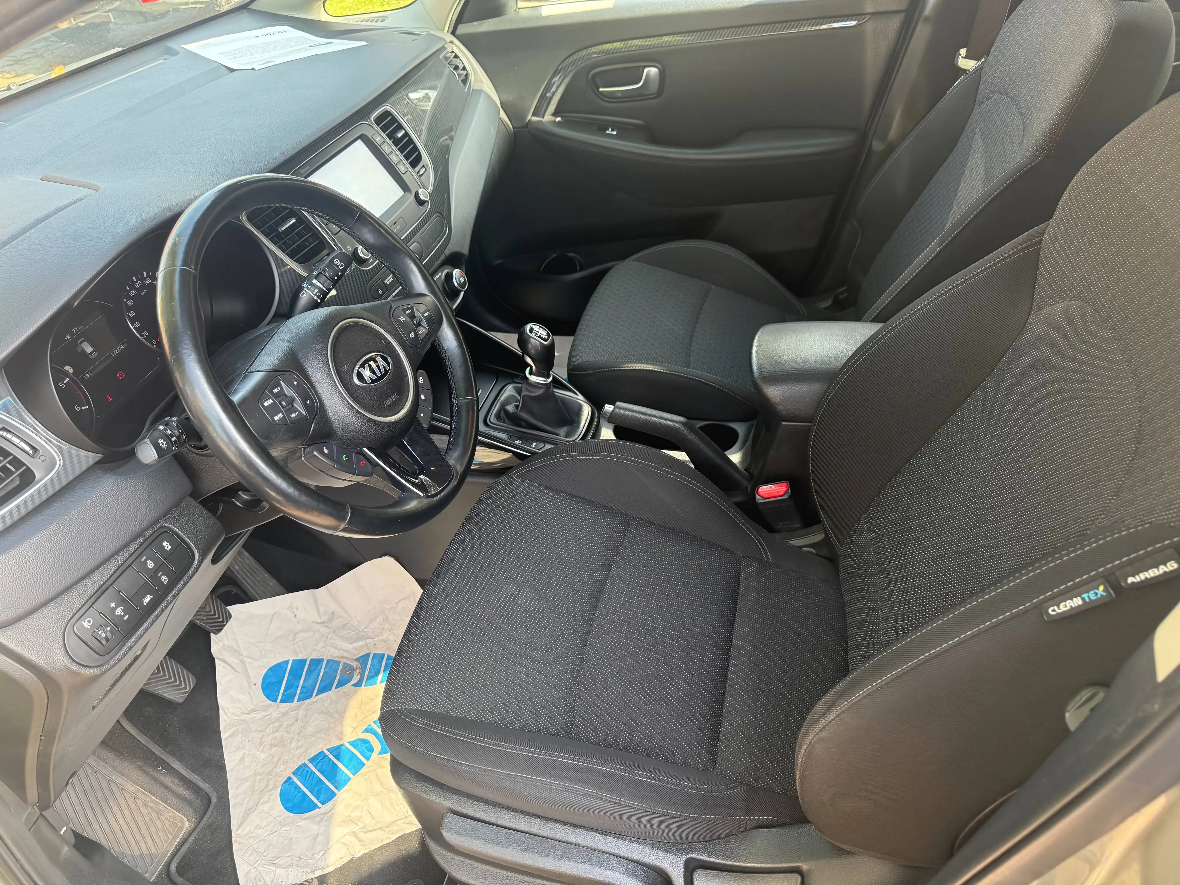 Kia Carens Carens Diesel 1.7 CRDi 141 ISG Spirit.7Sitzer — photo 6