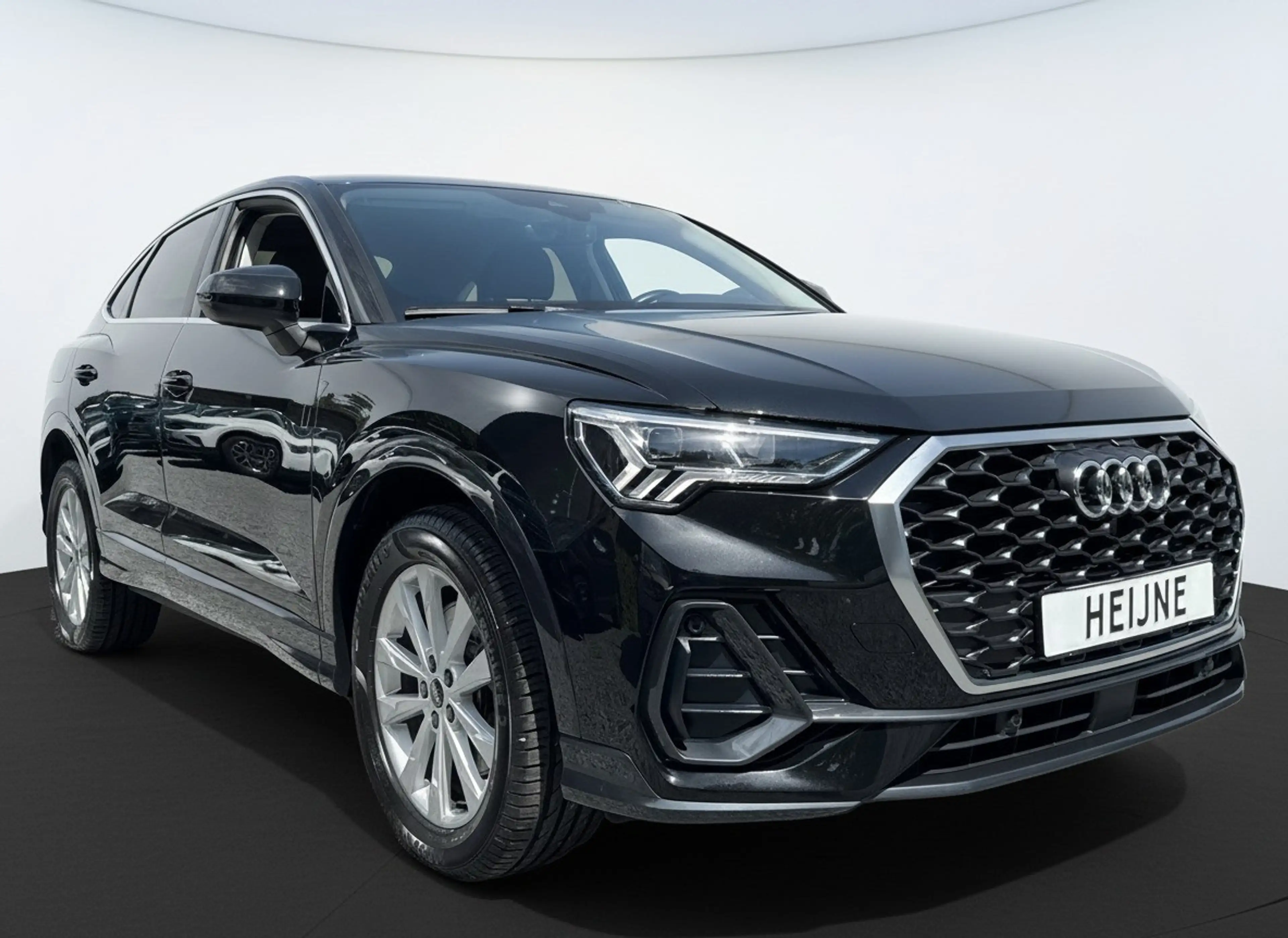 Audi Q3 Sportback 45 TFSI e 245PK BUSINESS EDITION PHEV LE — photo 9