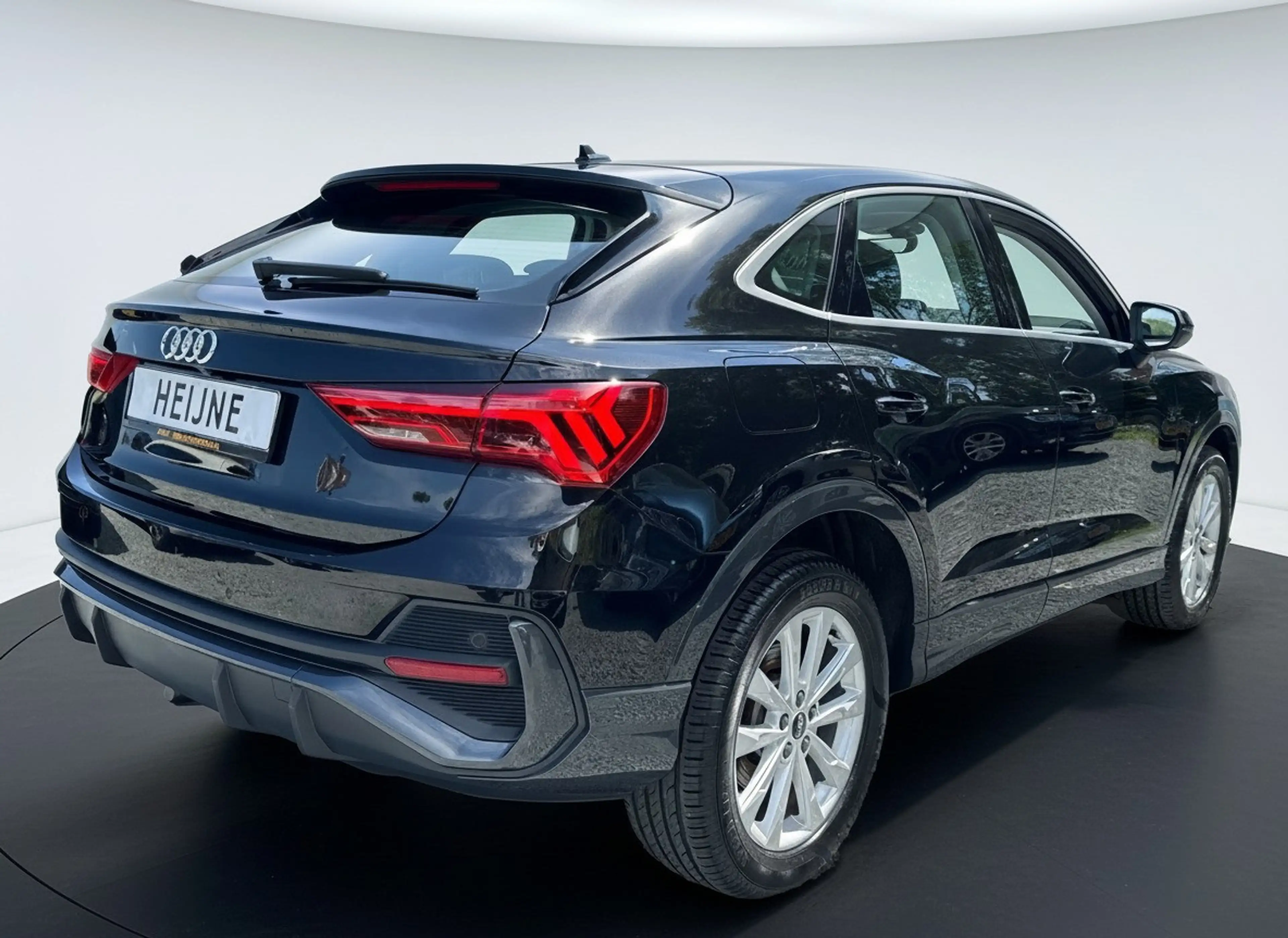 Audi Q3 Sportback 45 TFSI e 245PK BUSINESS EDITION PHEV LE — photo 11