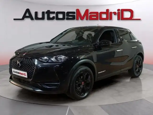 DS Automobiles DS 3 view 3