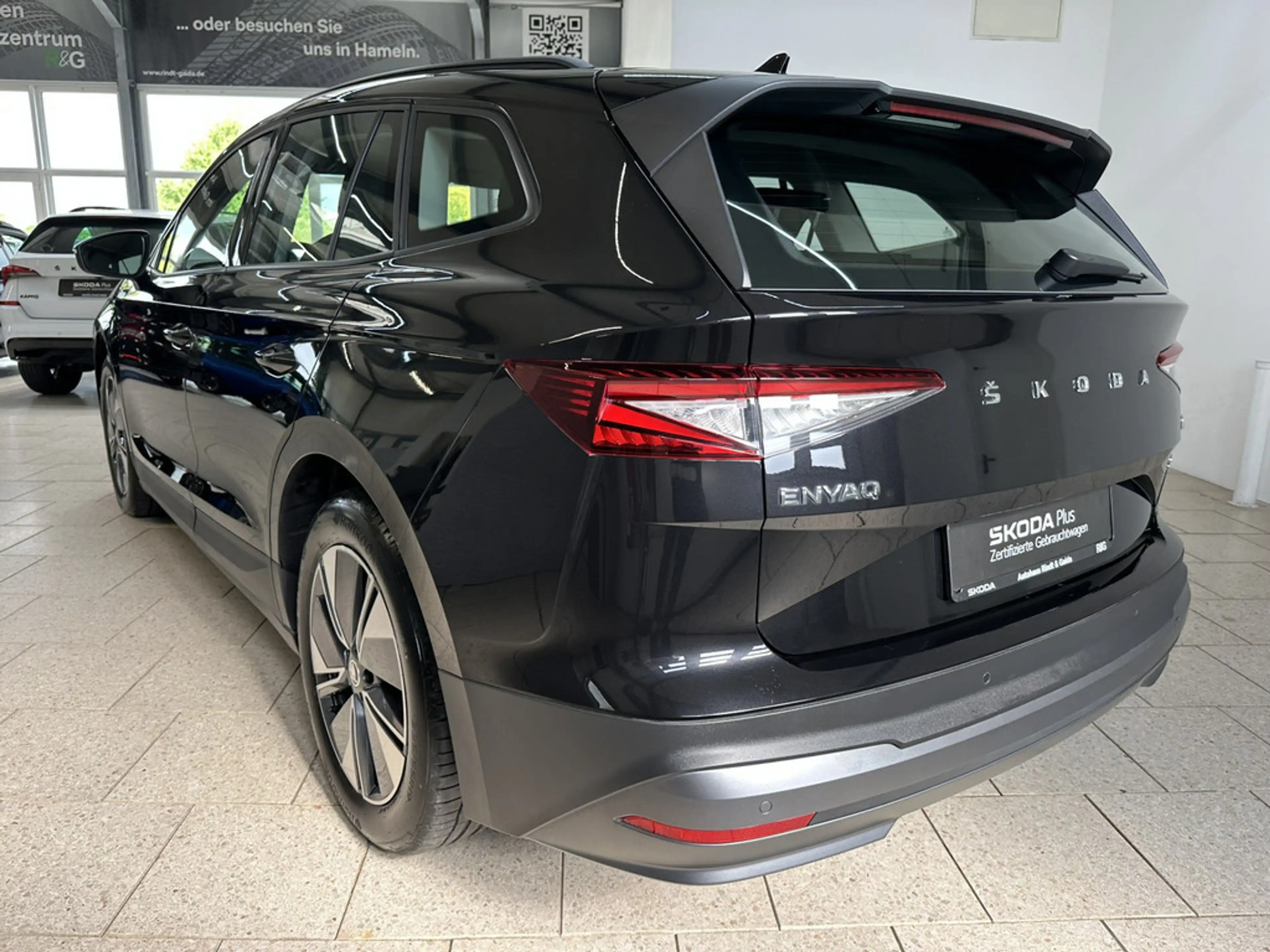 Skoda Enyaq iV 60 Loft PDC SHZ KAMERA NAVI LED — photo 4